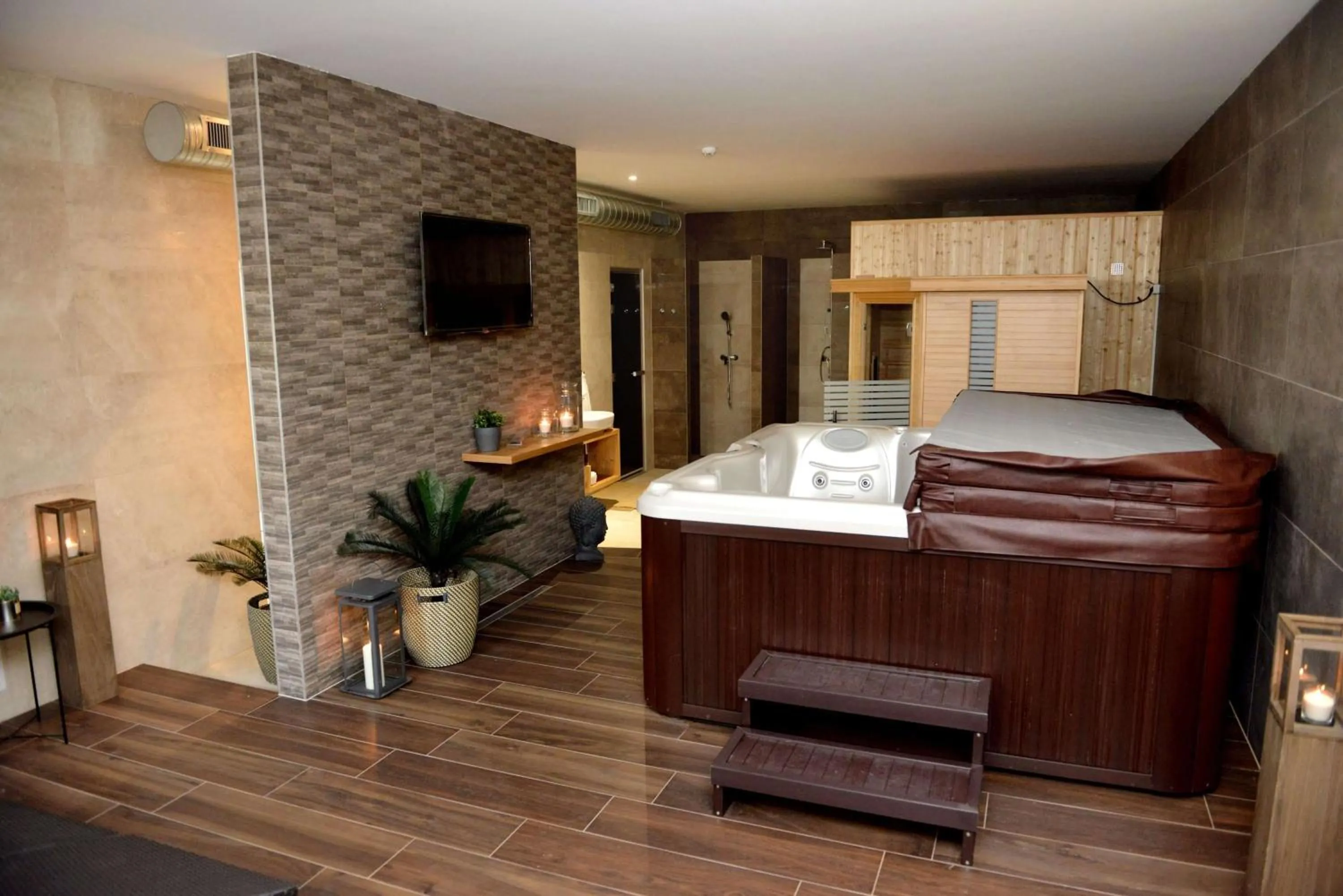 Hot Tub, Bed in Penzión Fonte