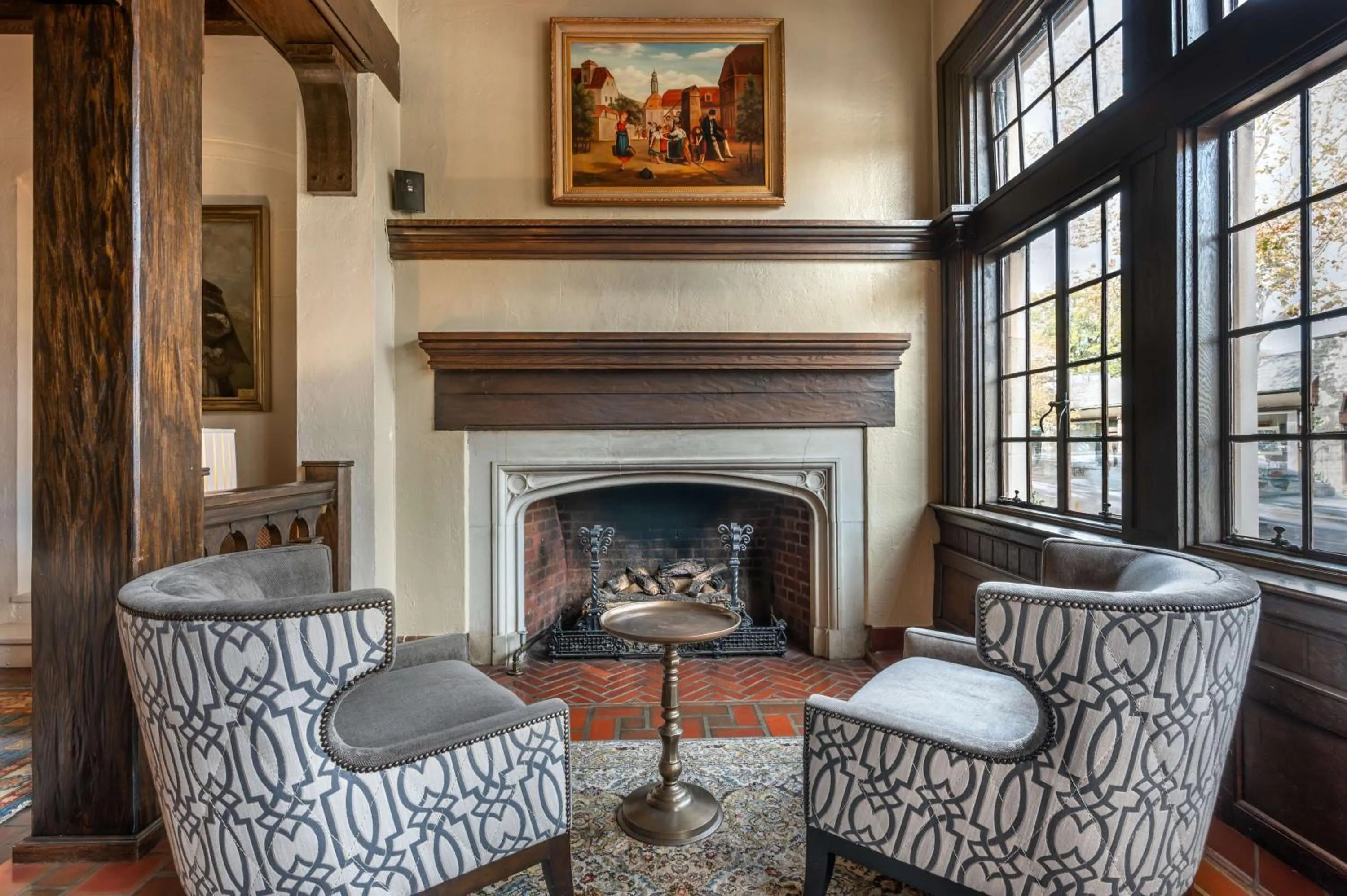 Lobby or reception in Best Western Premier Mariemont Inn