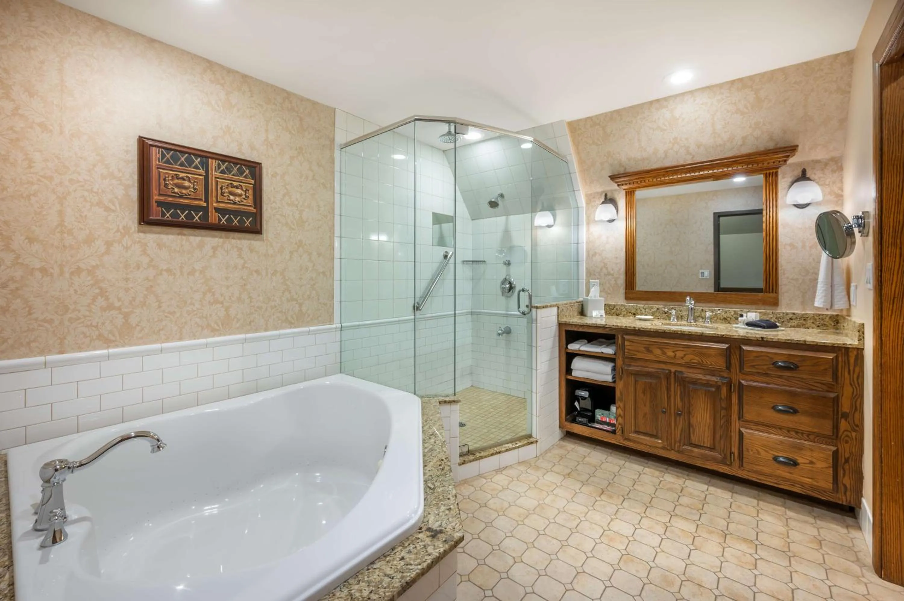 Bathroom in Best Western Premier Mariemont Inn