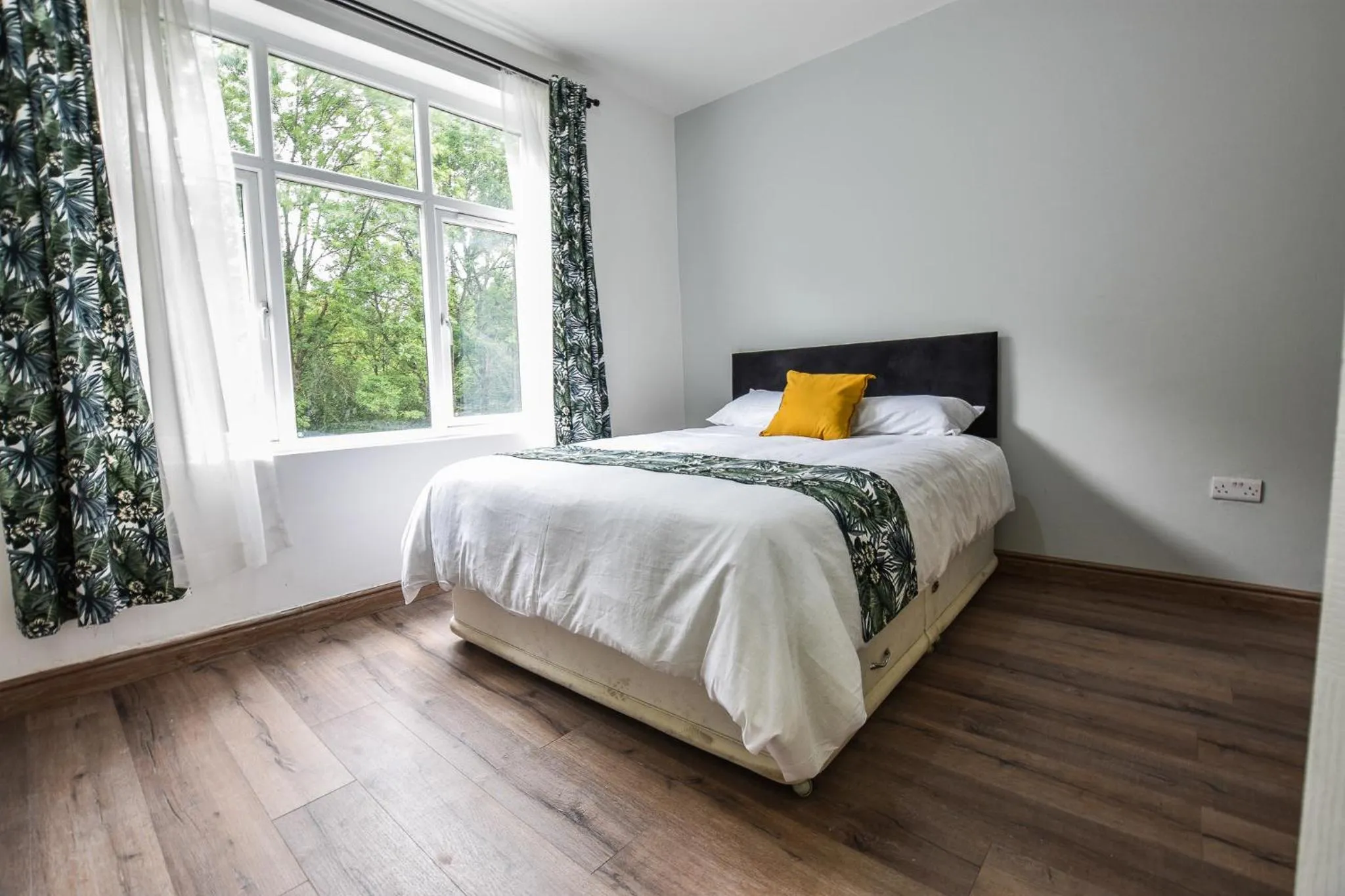 Bed in Regency GuestHouse Manchester North