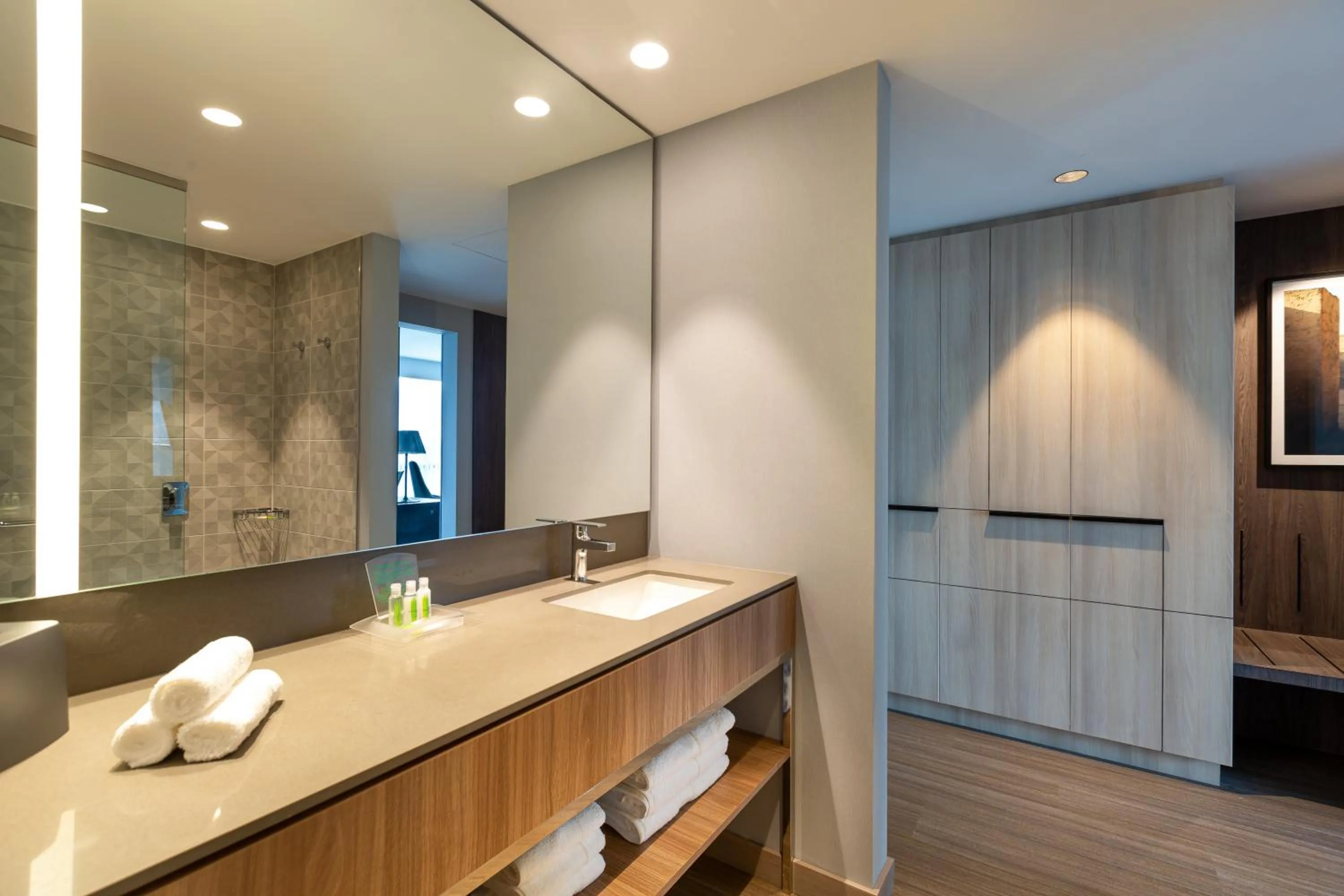 Bathroom in Holiday Inn - Lima Miraflores by IHG