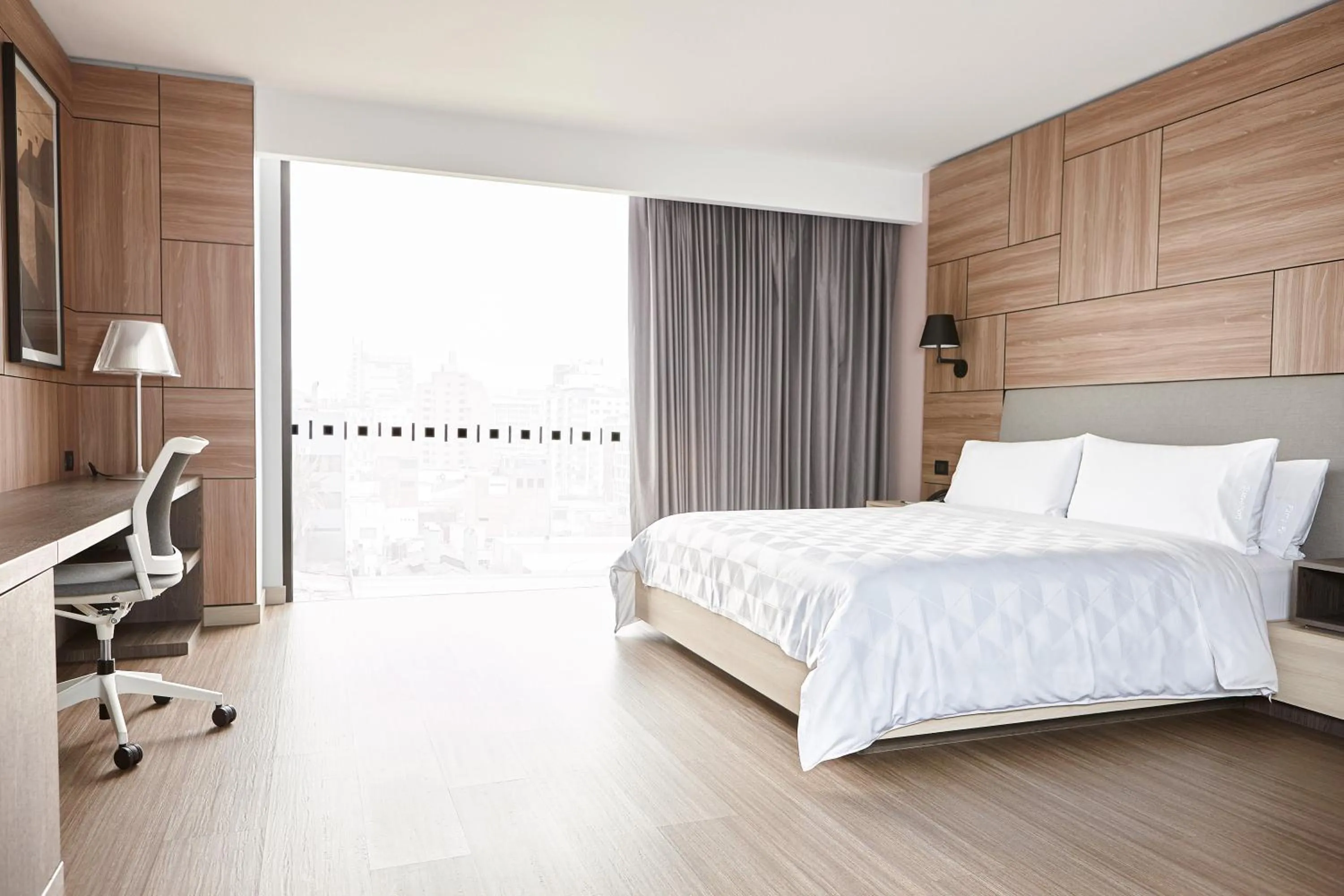 View (from property/room), Bed in Holiday Inn - Lima Miraflores by IHG