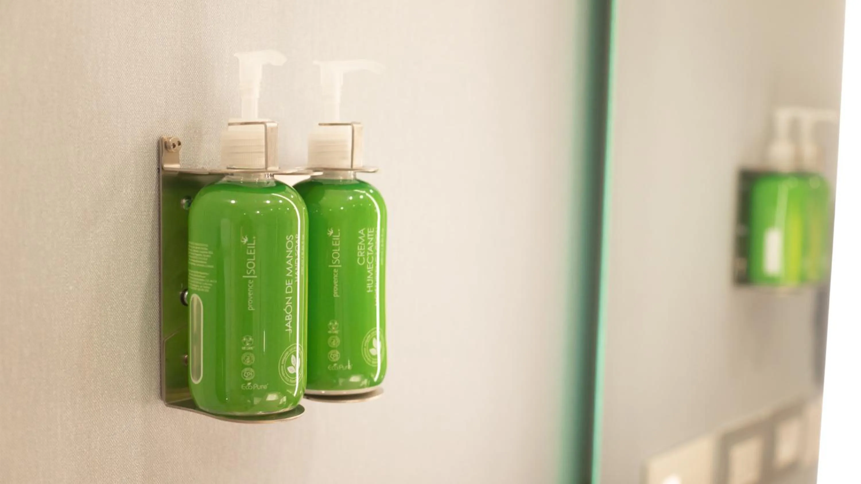 Photo of the whole room in Holiday Inn - Lima Miraflores by IHG