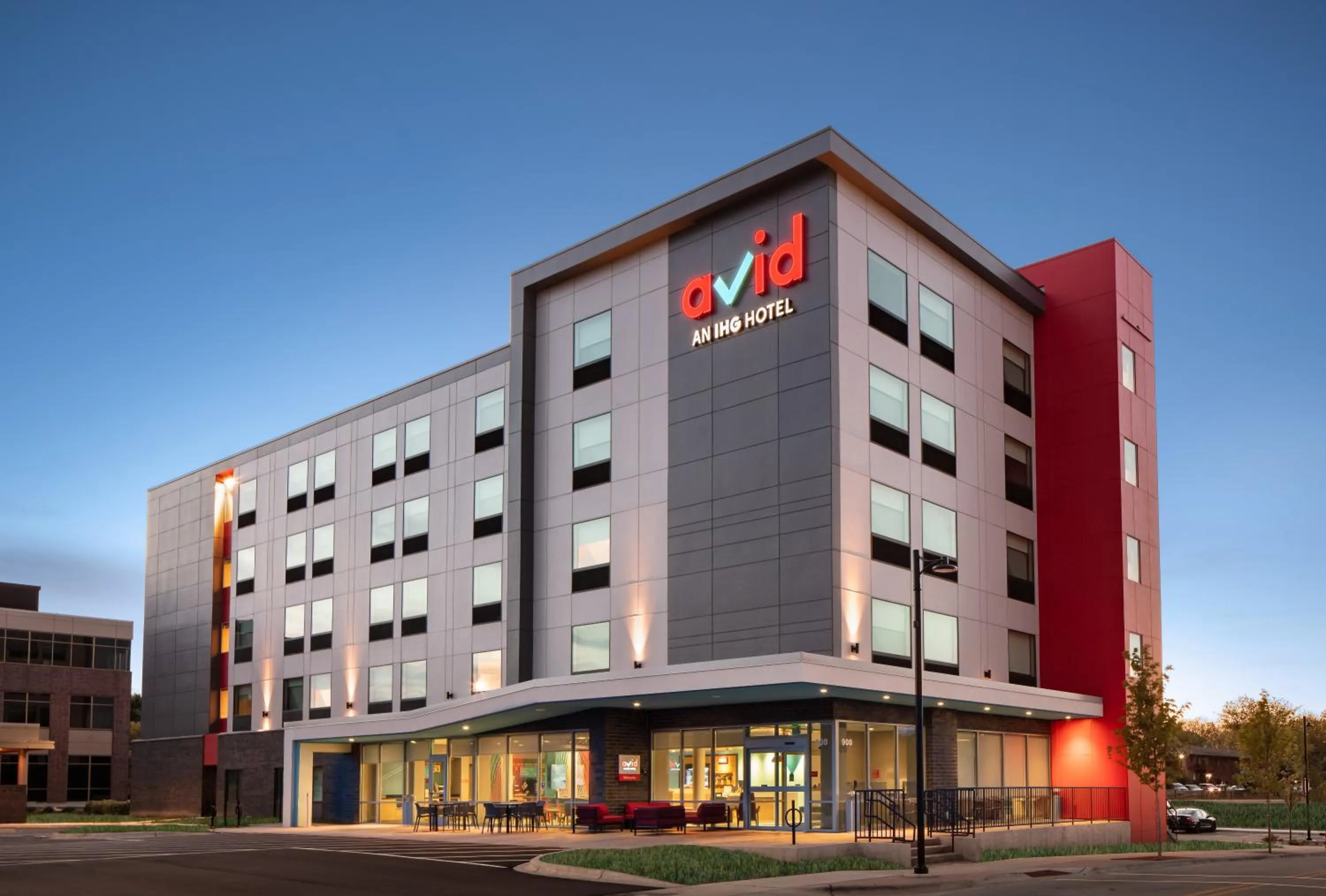 Property building in avid hotels - Madison - Monona by IHG