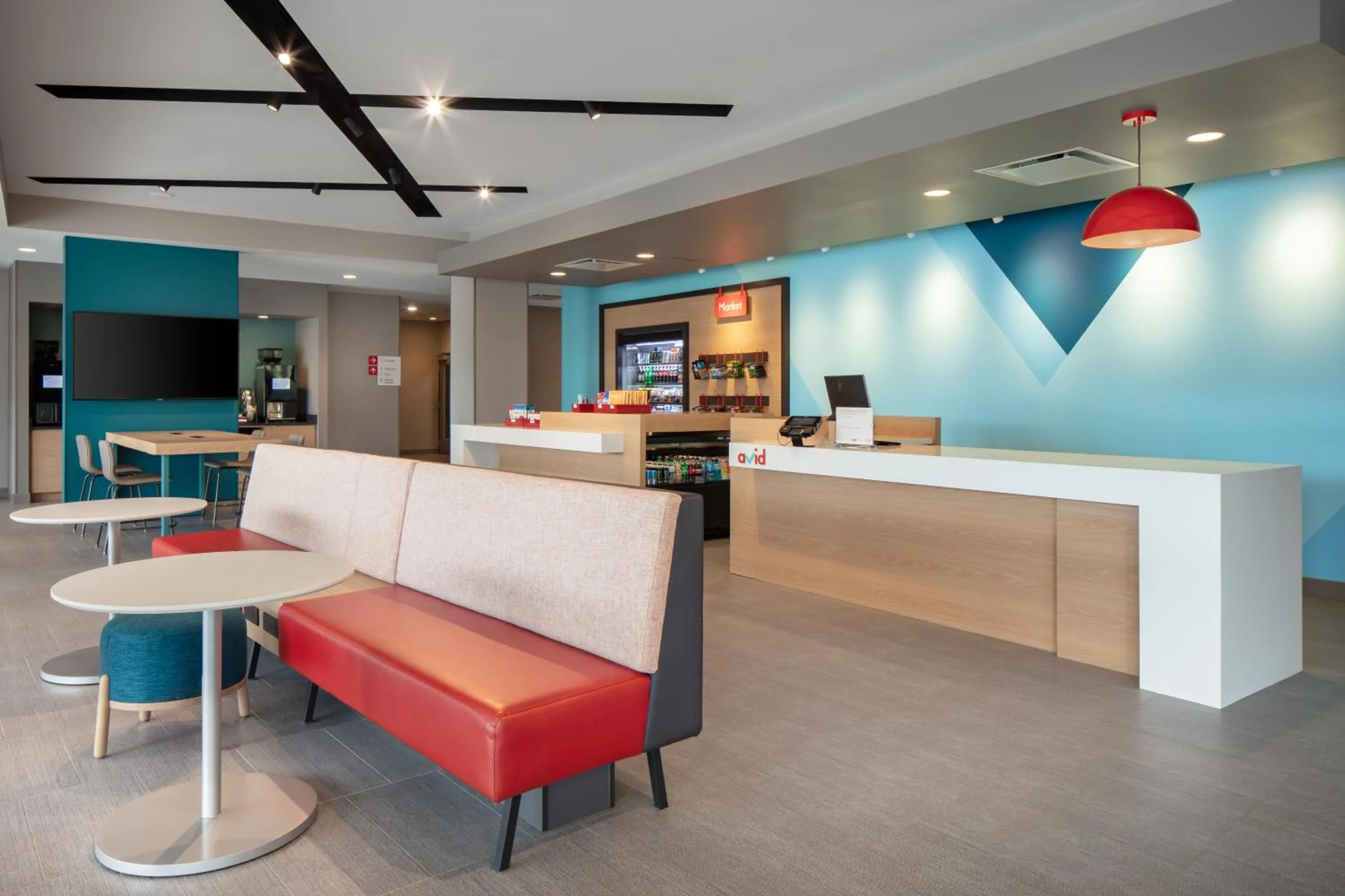 Lobby or reception in avid hotels - Madison - Monona by IHG