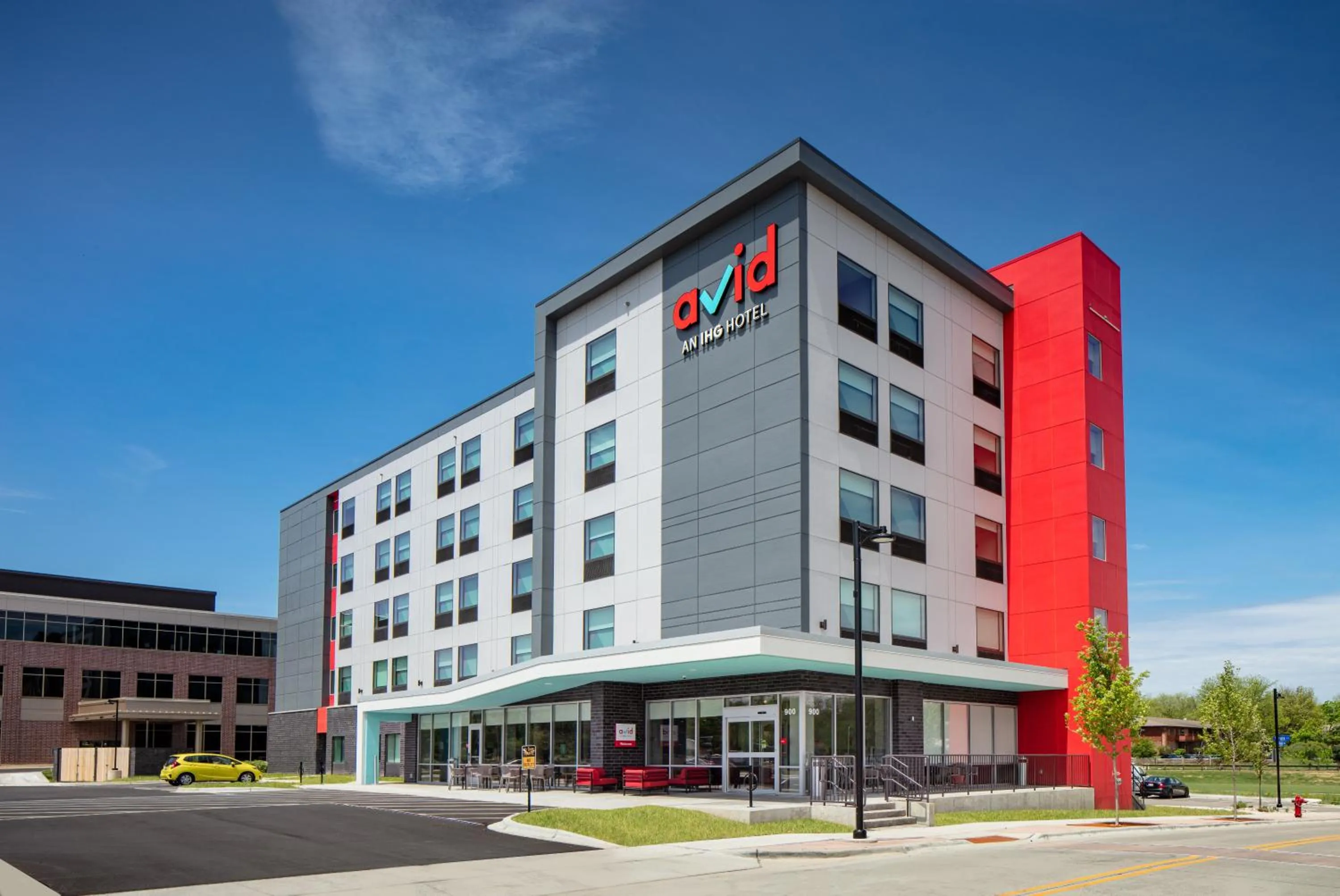 Property building in avid hotels - Madison - Monona by IHG