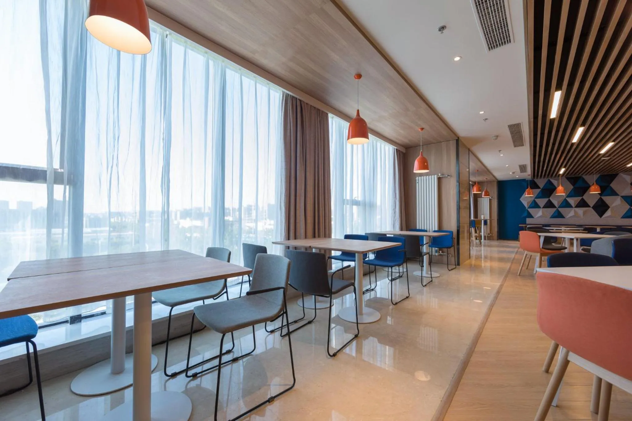 Breakfast, Restaurant/Places to Eat in Holiday Inn Express Xi'an West, an IHG Hotel