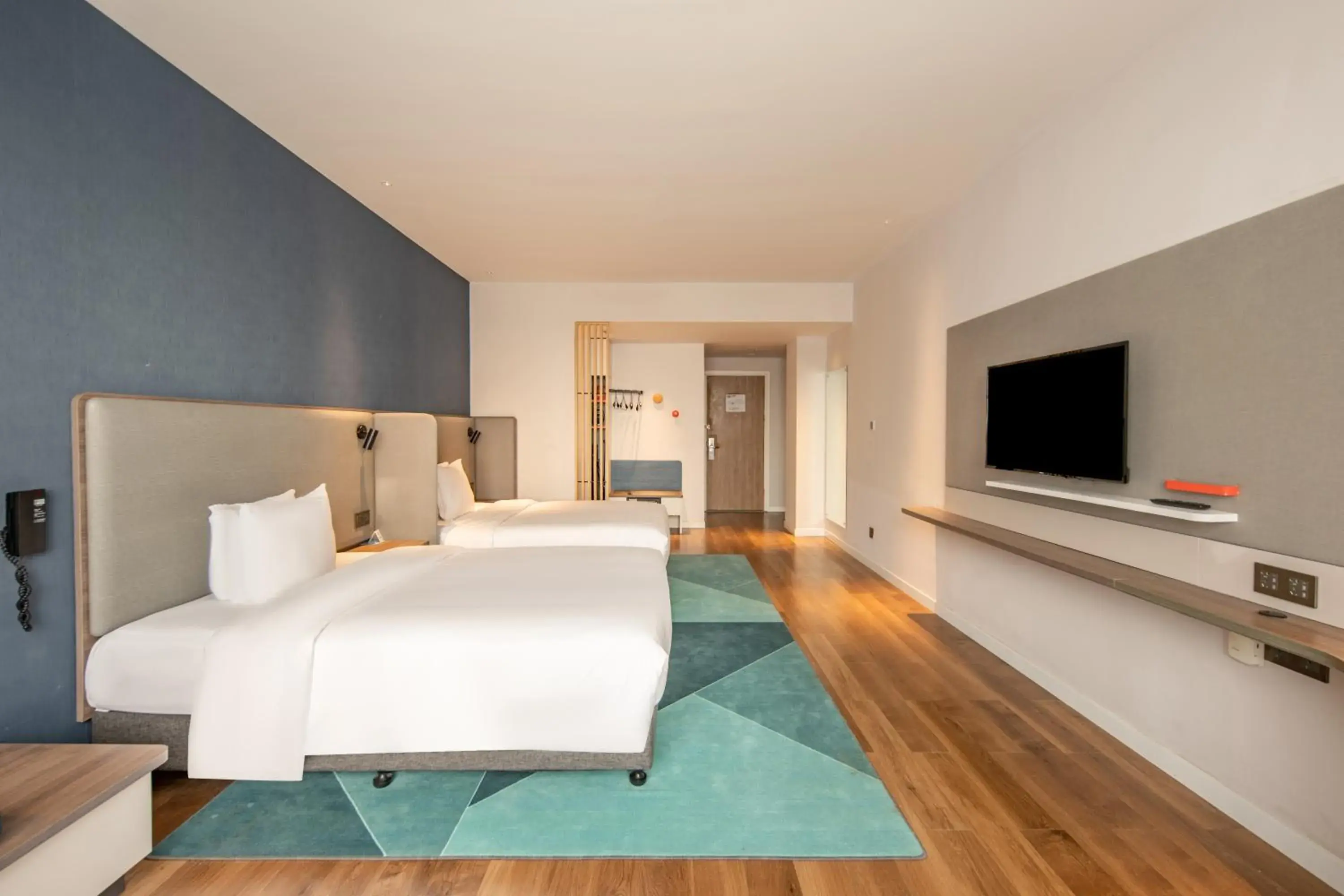 Standard Twin Room with Extra Floor Space in Holiday Inn Express Shanghai Jiading New City, an IHG Hotel Standard Twin Room with Extra Floor Space in Holiday Inn Express Shanghai Jiading New City, an IHG Hotel