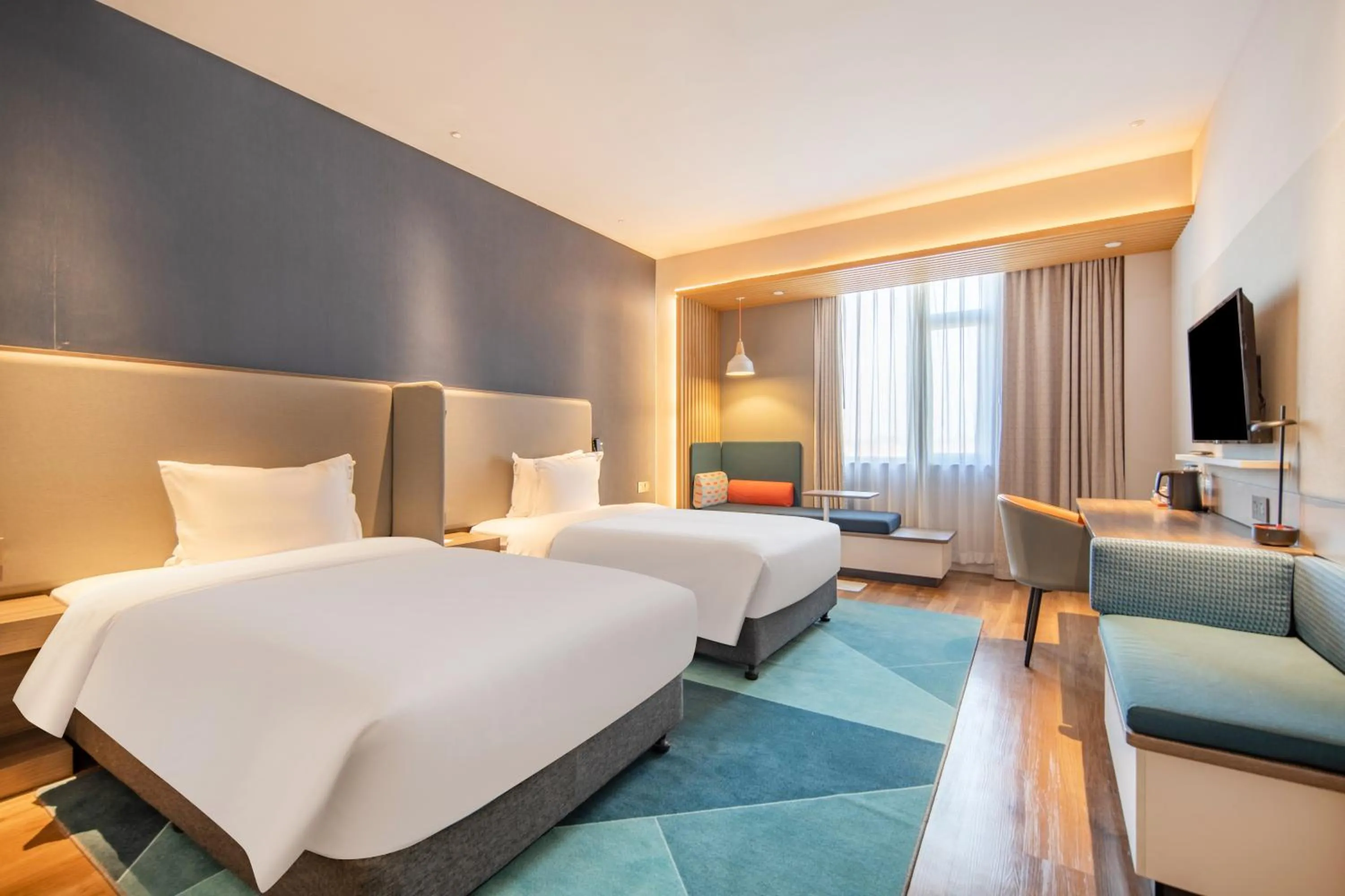 Bed in Holiday Inn Express Shanghai Jiading New City by IHG