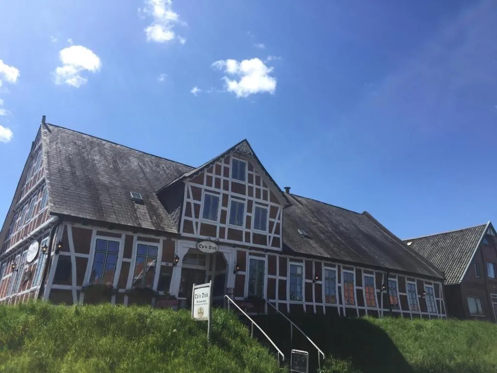 Property building in Deichschatz