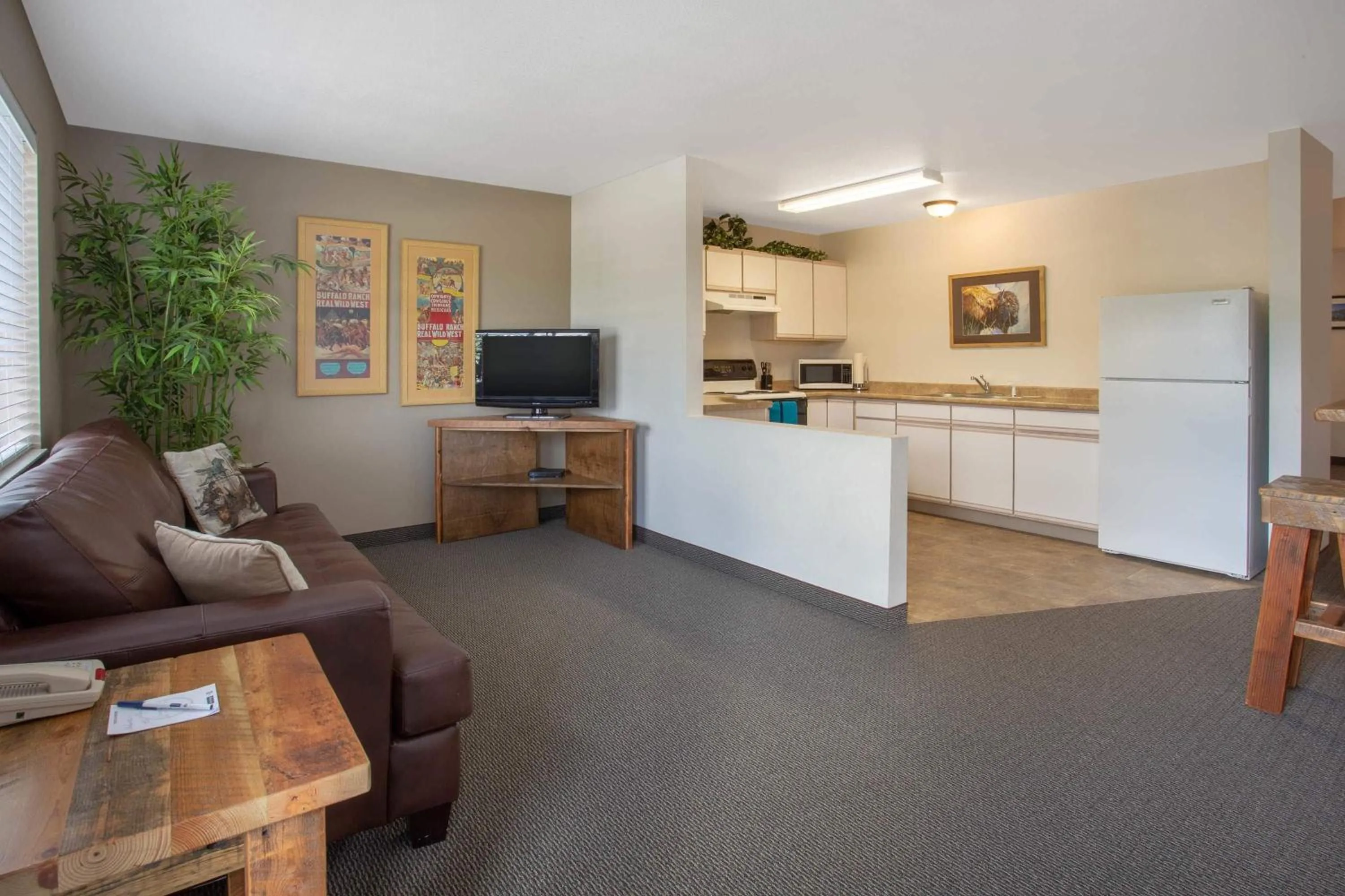 Photo of the whole room in Travelodge by Wyndham Gardiner Yellowstone Park North Entr