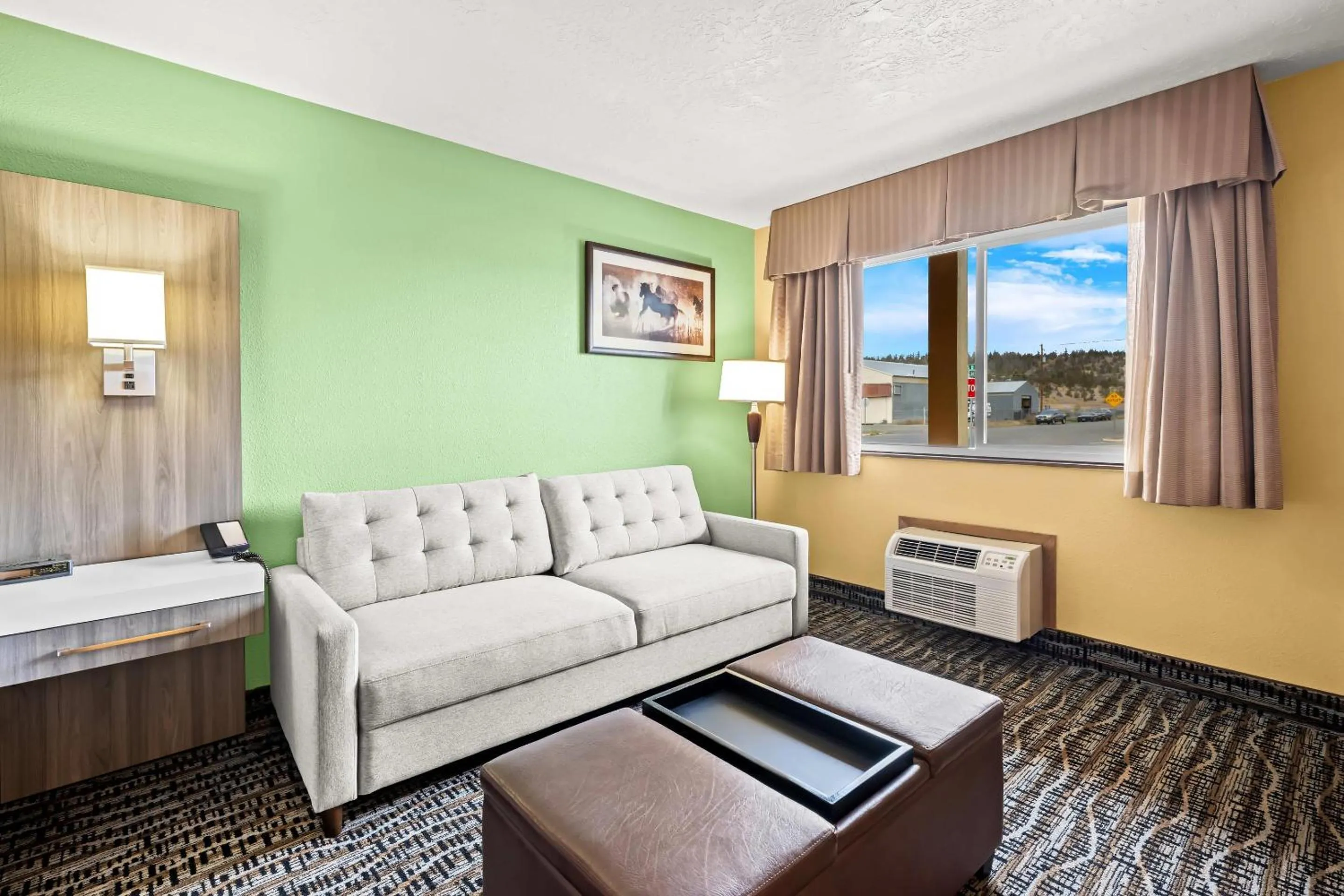 Bedroom in Quality Inn