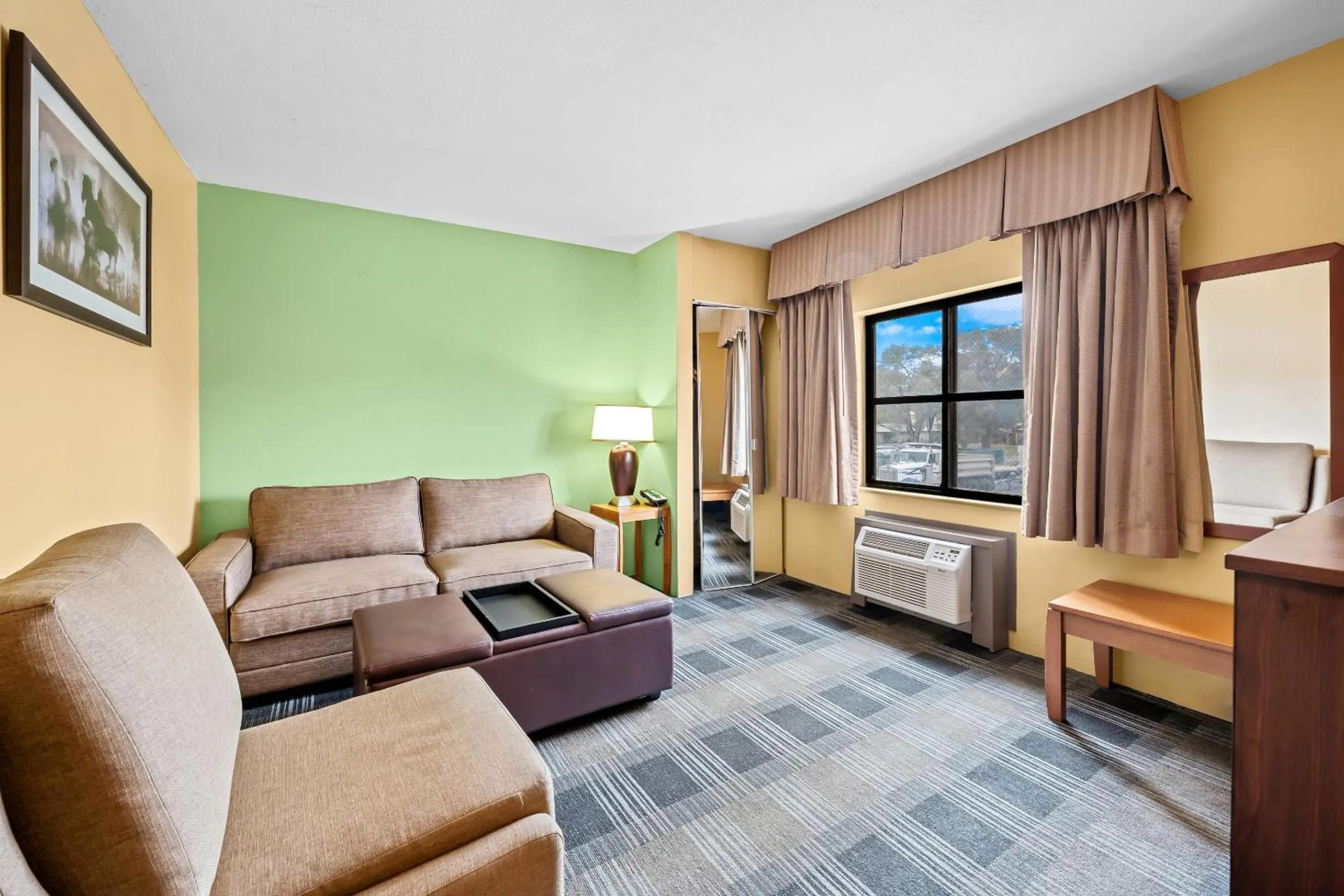 Bedroom in Quality Inn