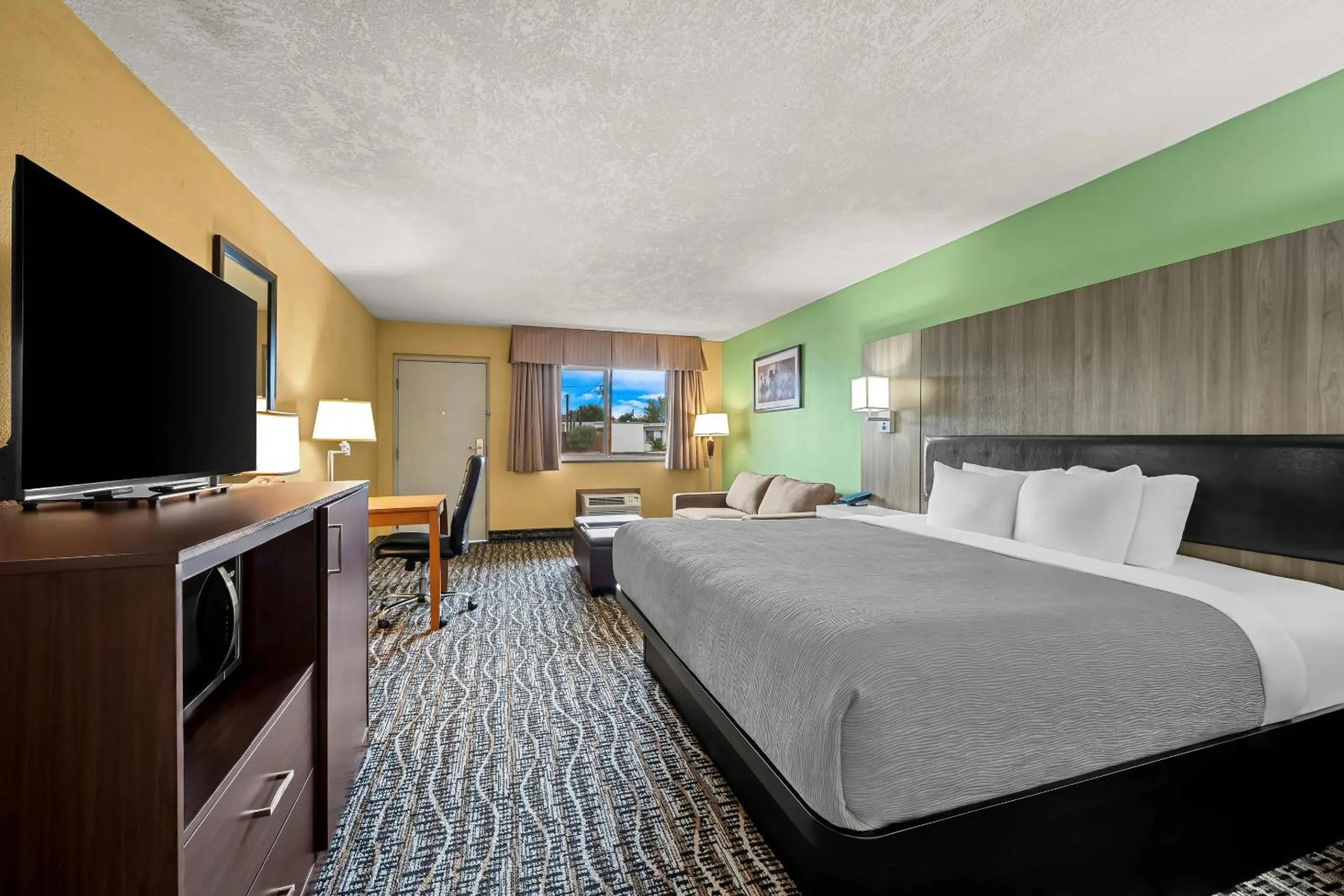 Bedroom, Bed in Quality Inn