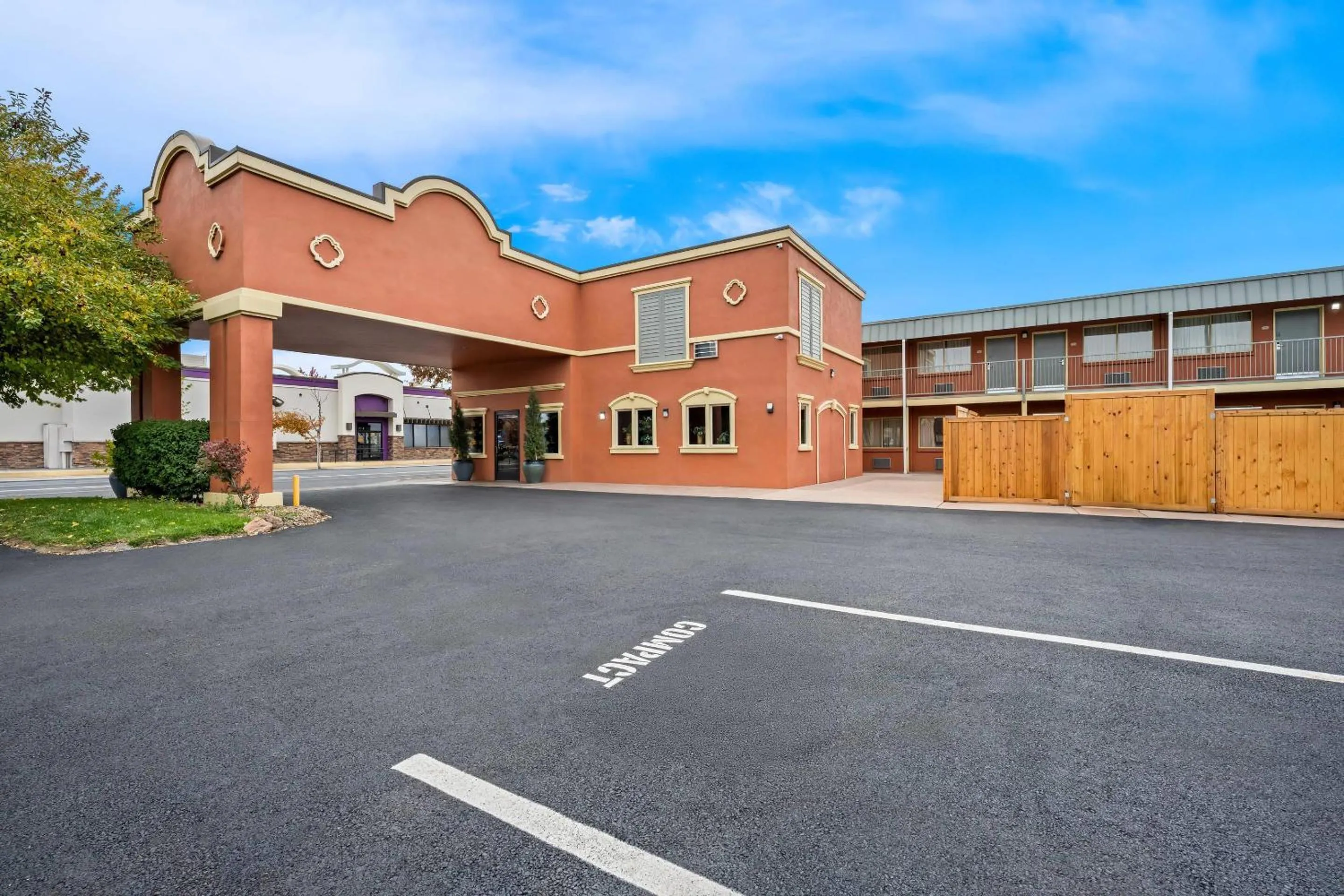 Property building in Quality Inn