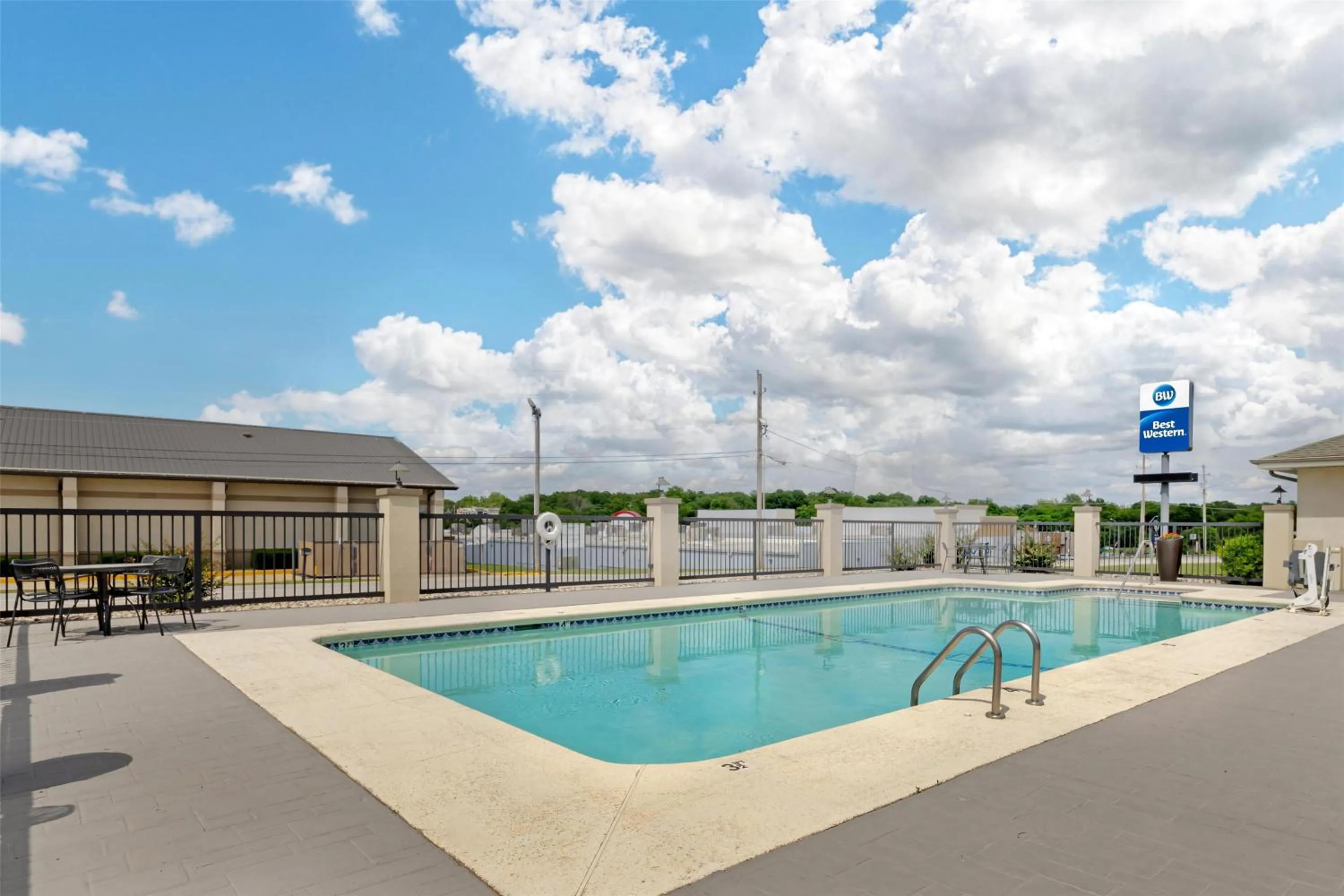 Pool view in Best Western TimberRidge Inn