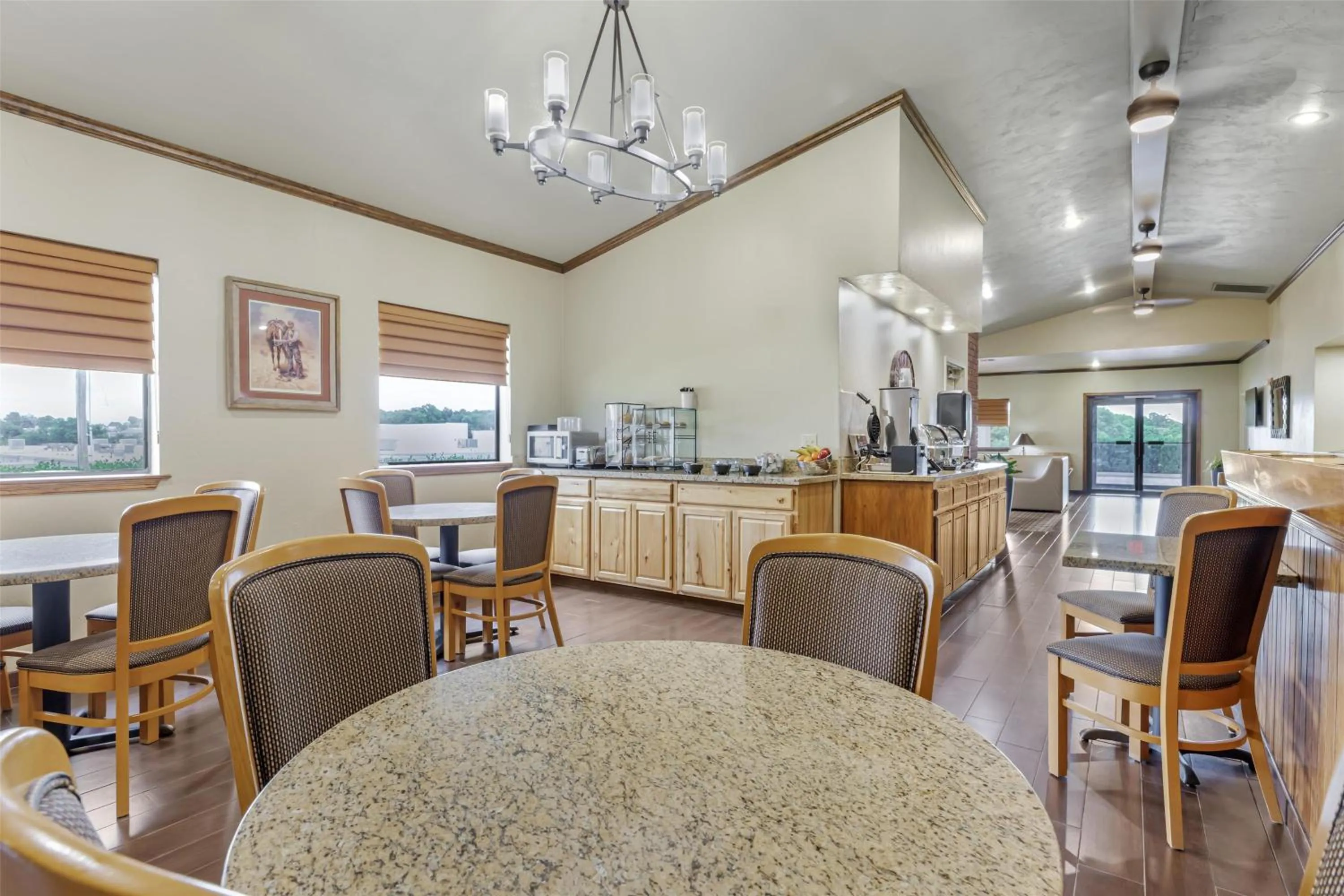 Breakfast in Best Western TimberRidge Inn