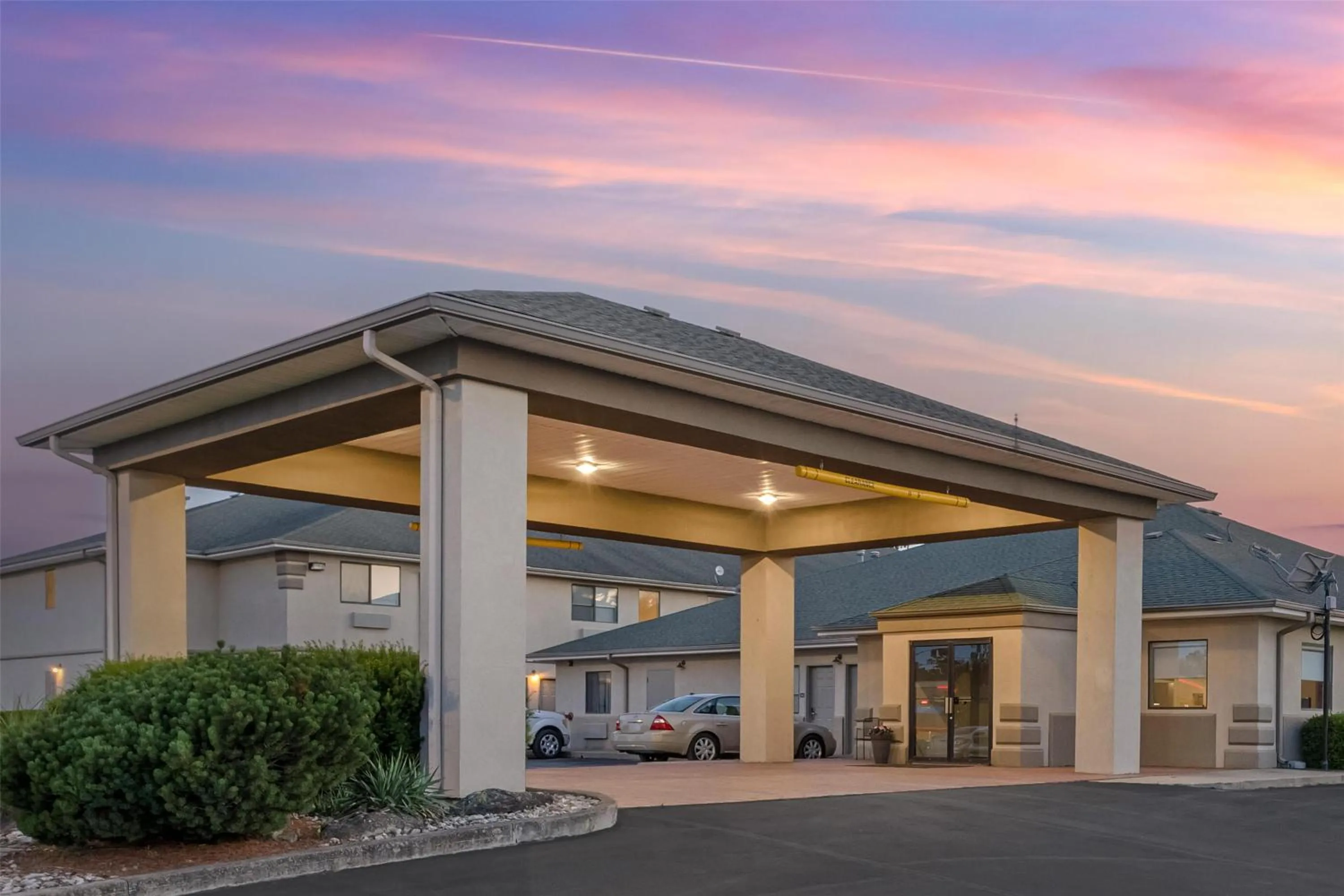 Property building in Best Western TimberRidge Inn