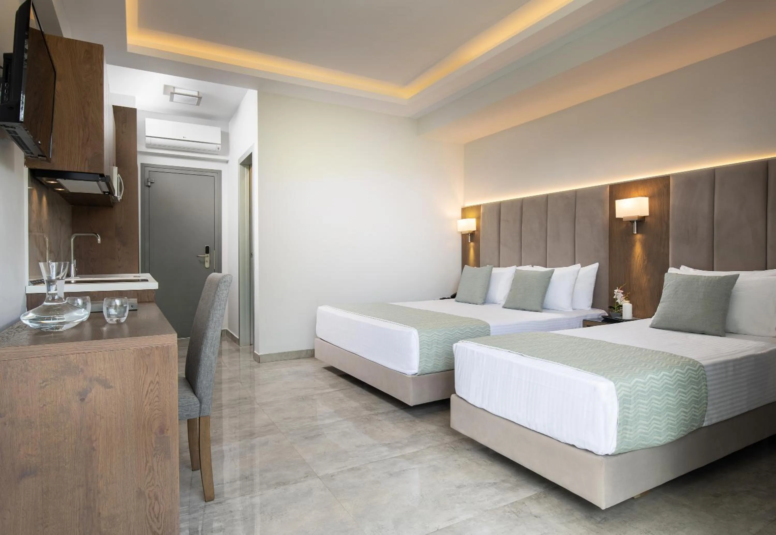 Bedroom, Bed in 4- you Family