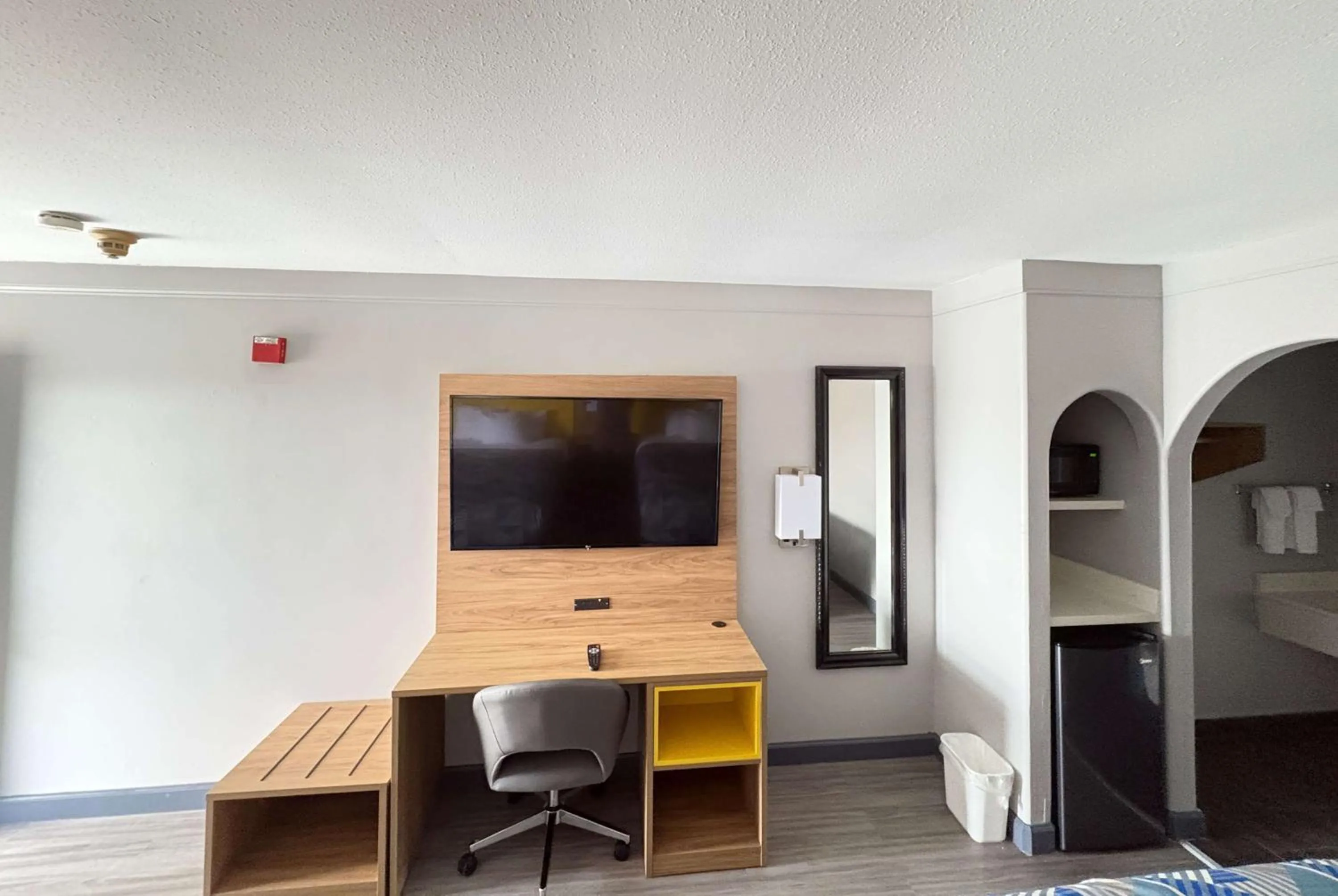 Photo of the whole room in Days Inn by Wyndham Gonzales