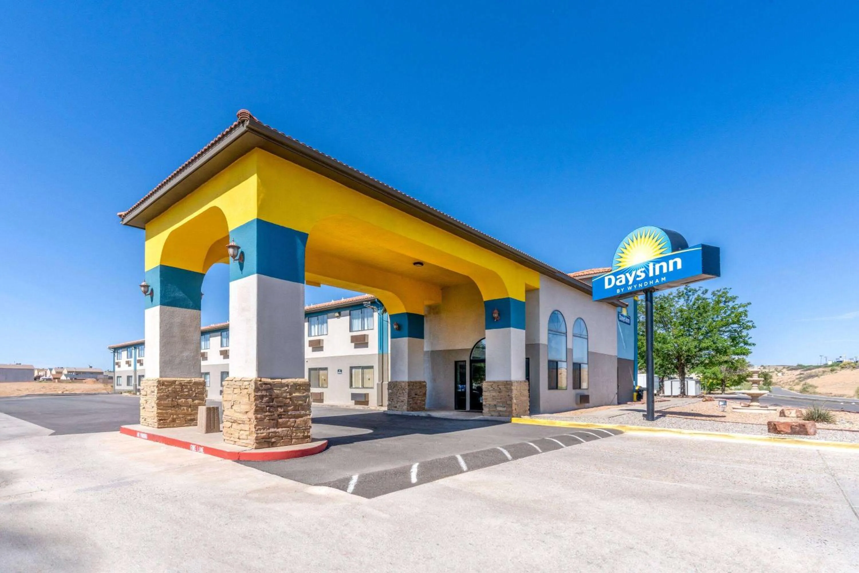 Property building in Days Inn by Wyndham Los Lunas