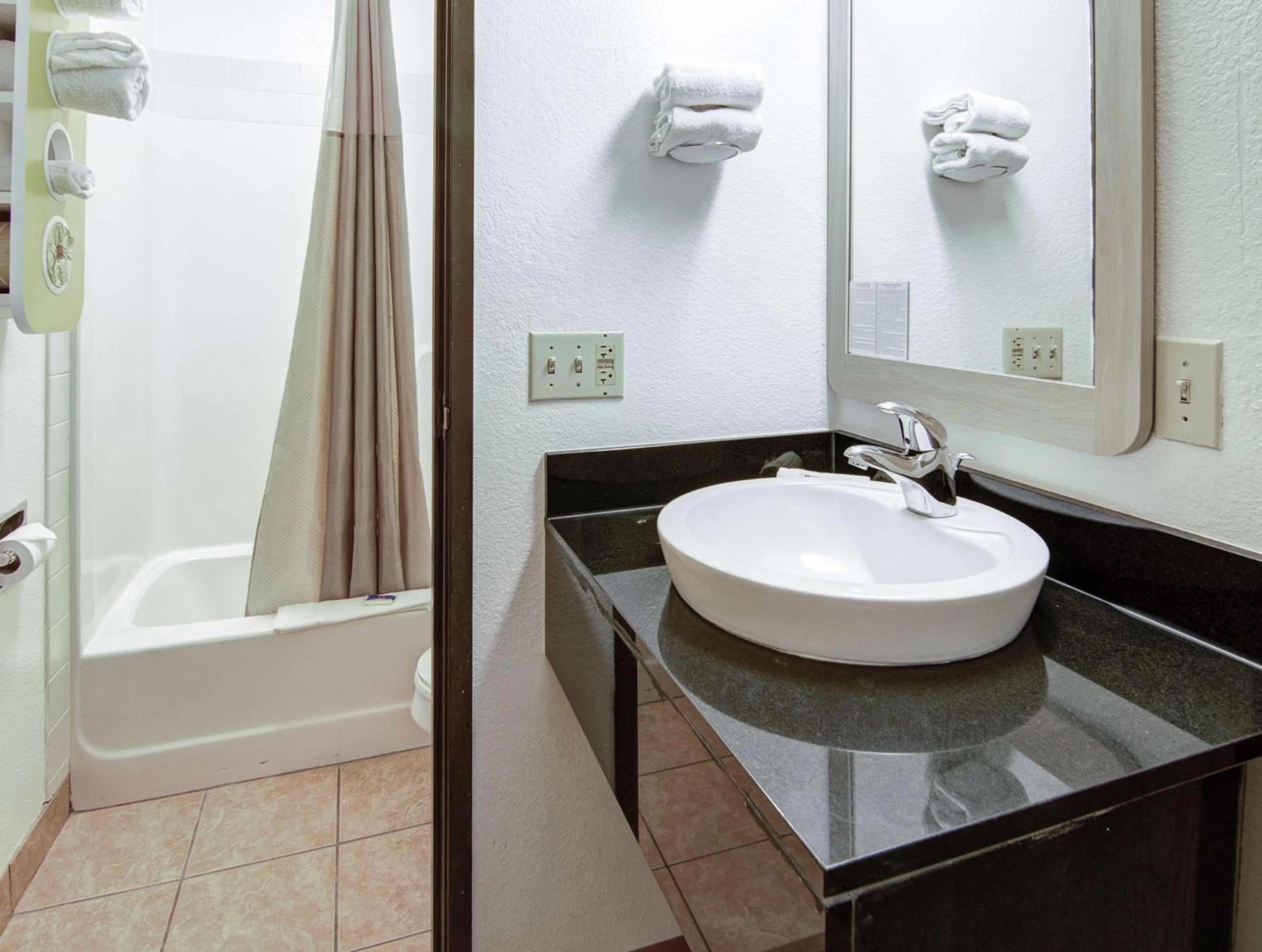 Photo of the whole room in Motel 6-Colby, KS