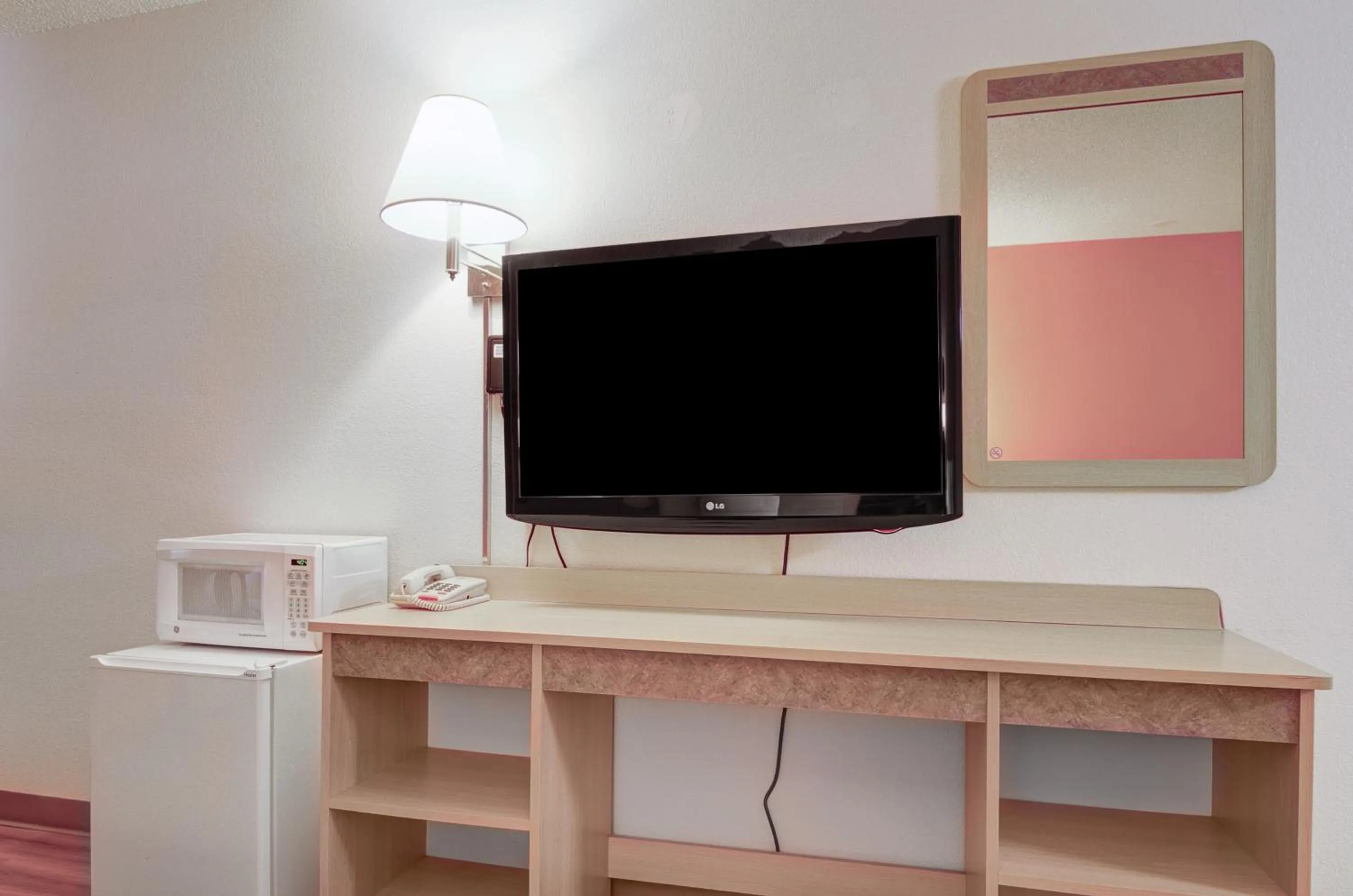 Bedroom in Motel 6-Colby, KS