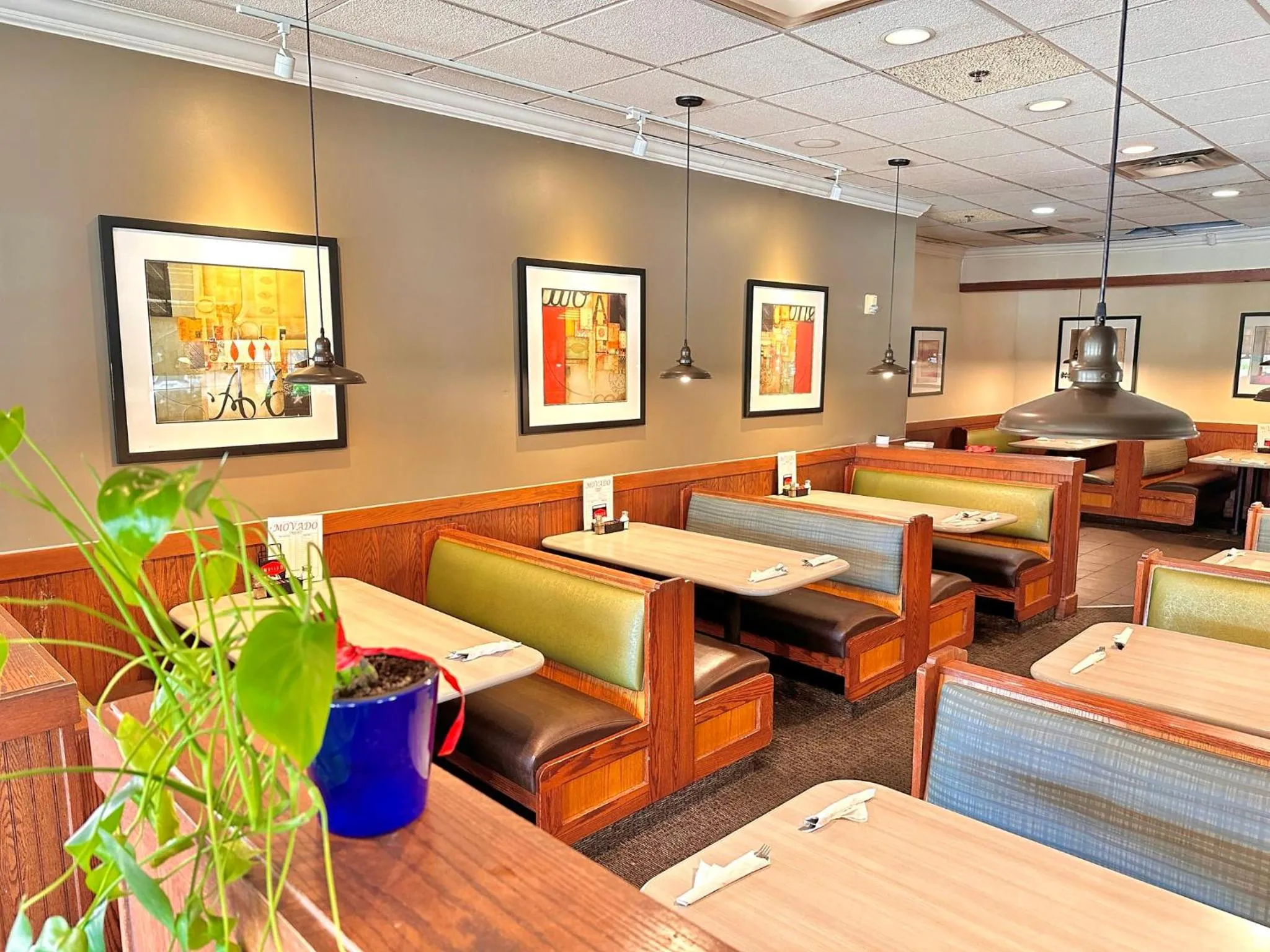 Restaurant/places to eat in Holiday Inn Hotel & Suites Regina by IHG