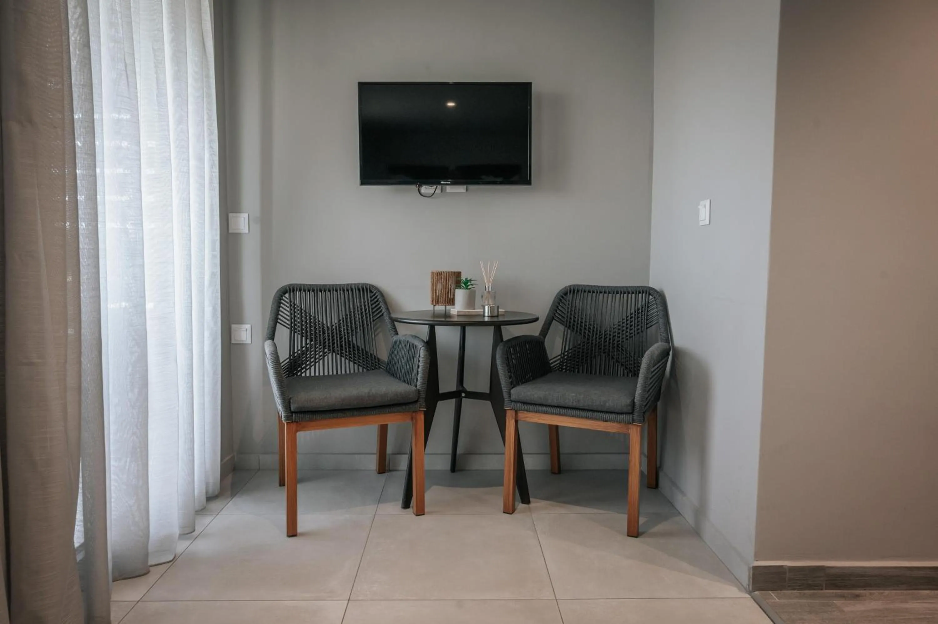 Photo of the whole room in Elizabeth Queen Luxury Rooms