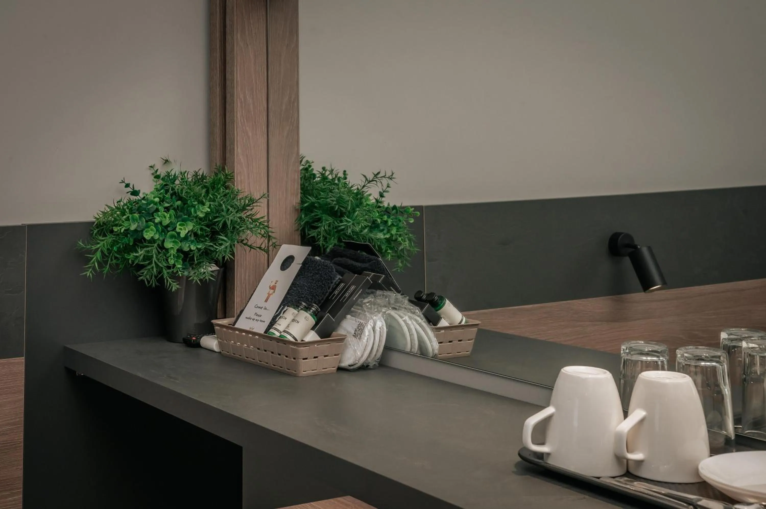 Photo of the whole room in Elizabeth Queen Luxury Rooms