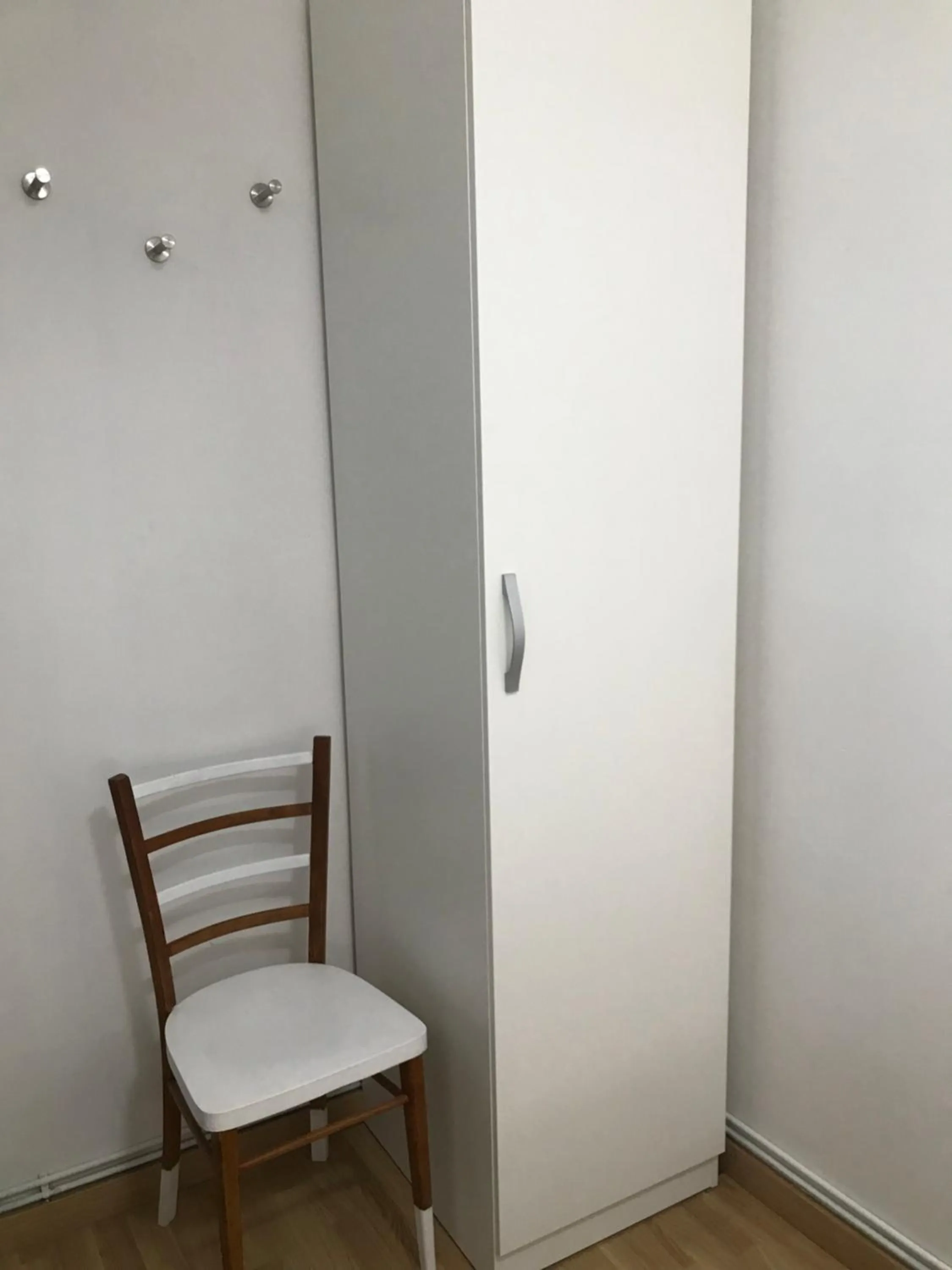 wardrobe in Hostal Casiano Camarasa