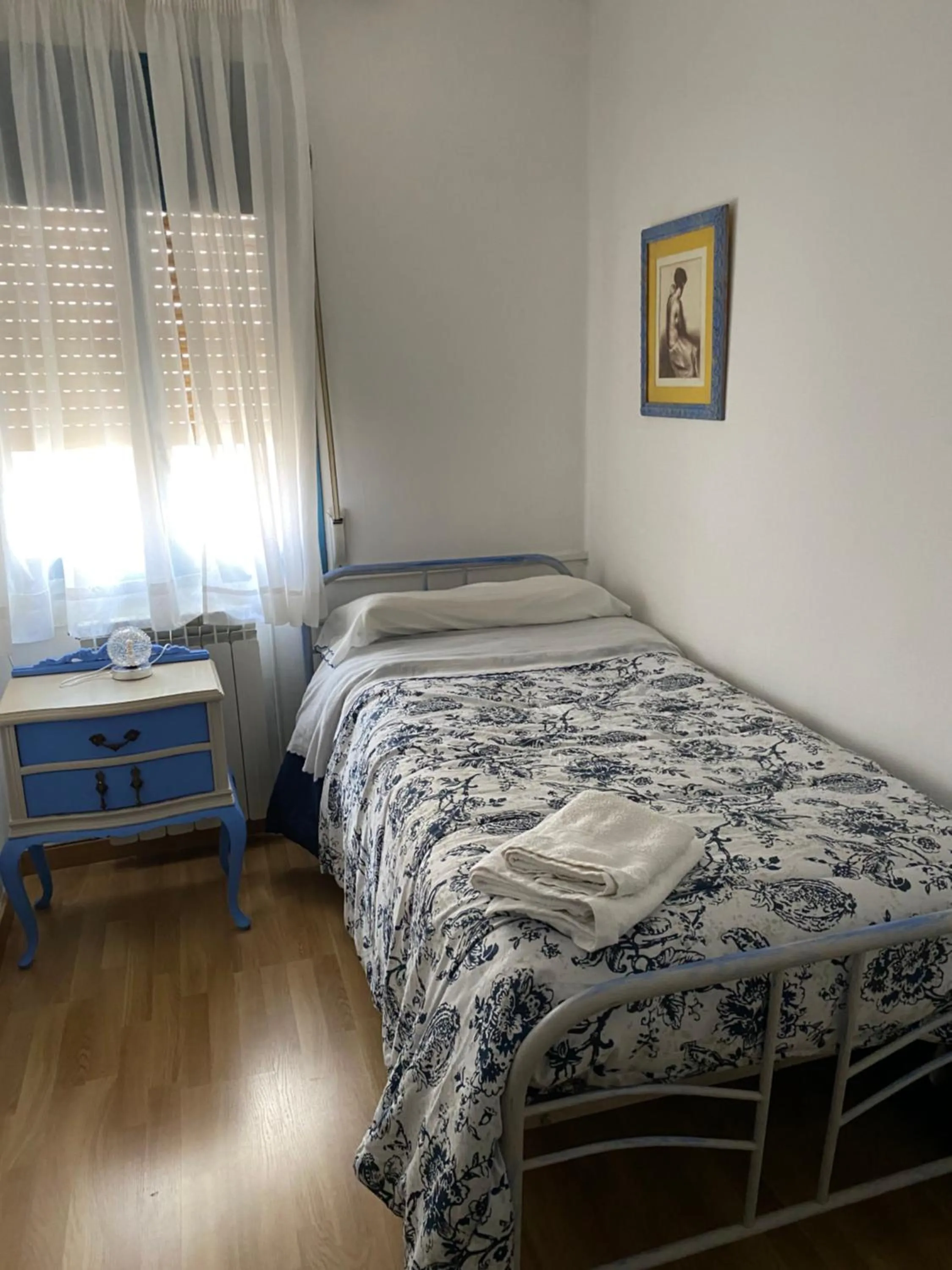 Photo of the whole room, Bed in Hostal Casiano Camarasa