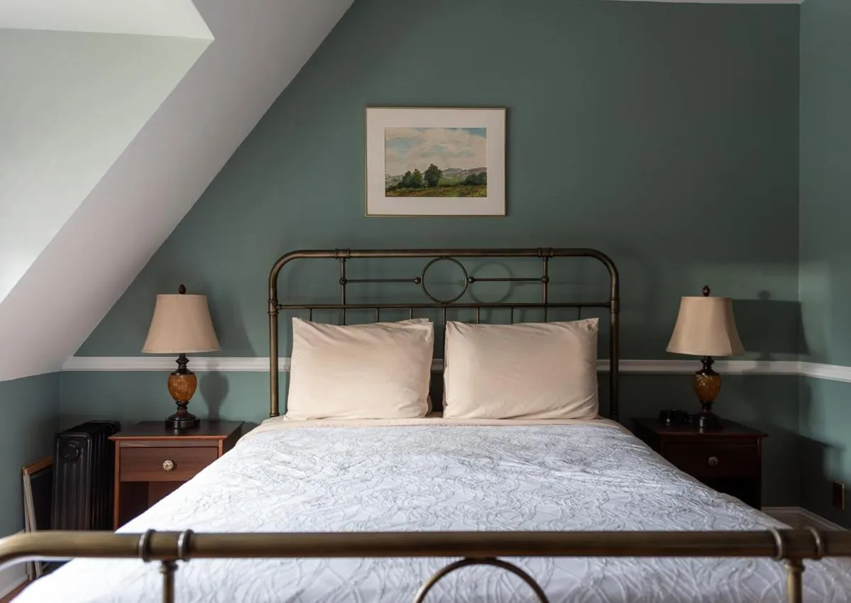 Bed in William Henry Miller Inn