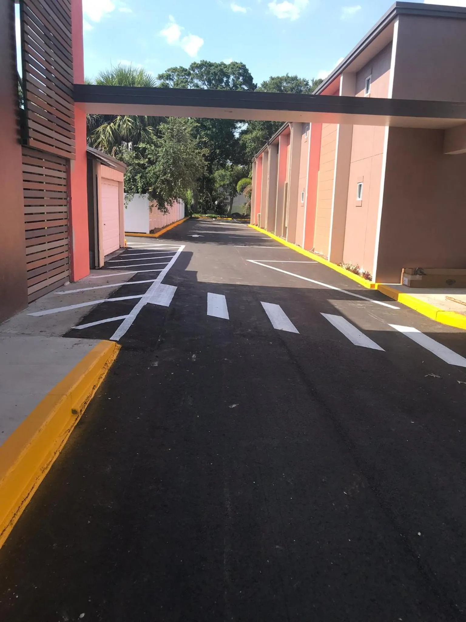 Facade/entrance in Tropical Inn & Suites, downtown clearwater