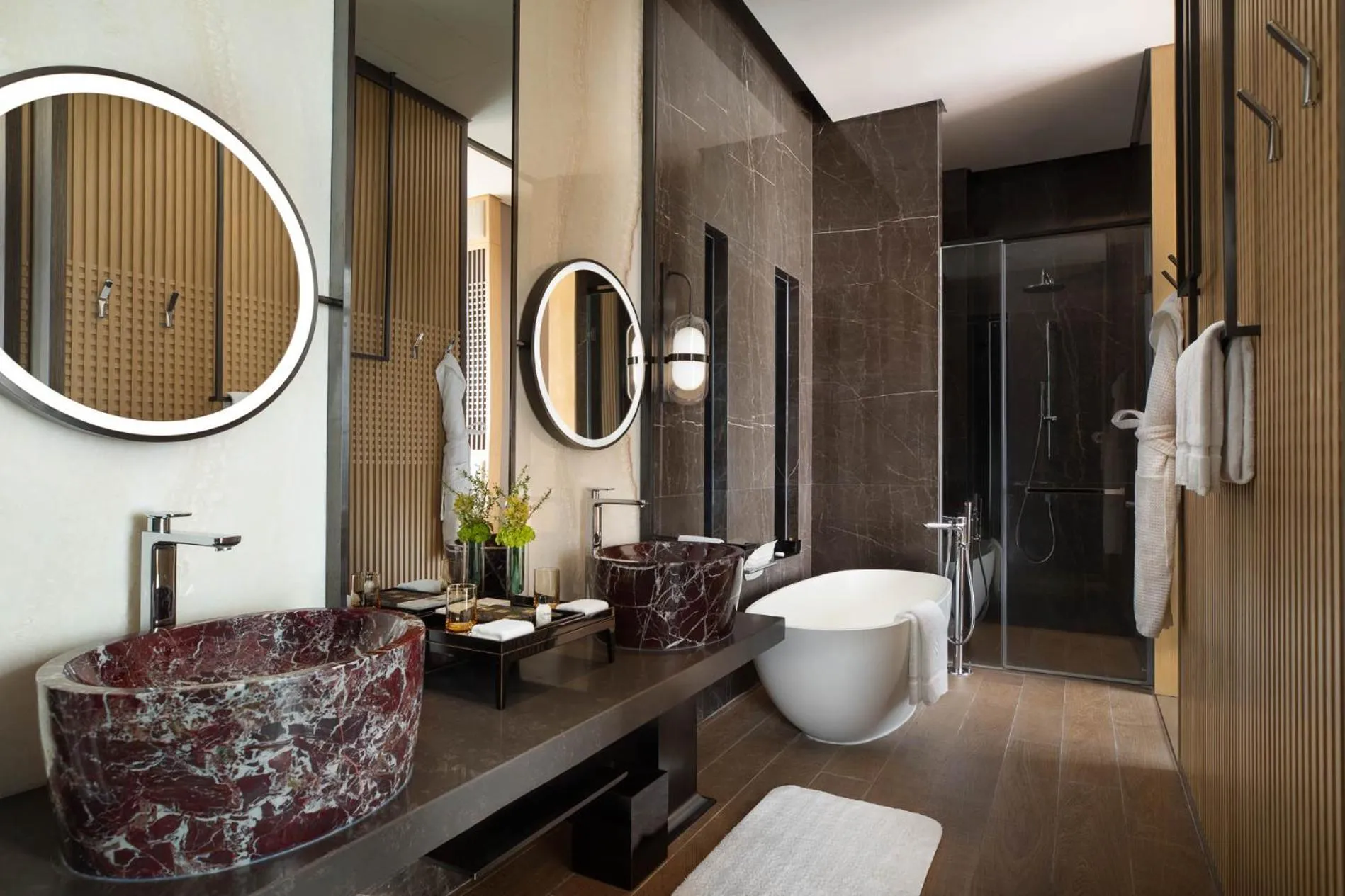 Shower in Jumeirah Guangzhou