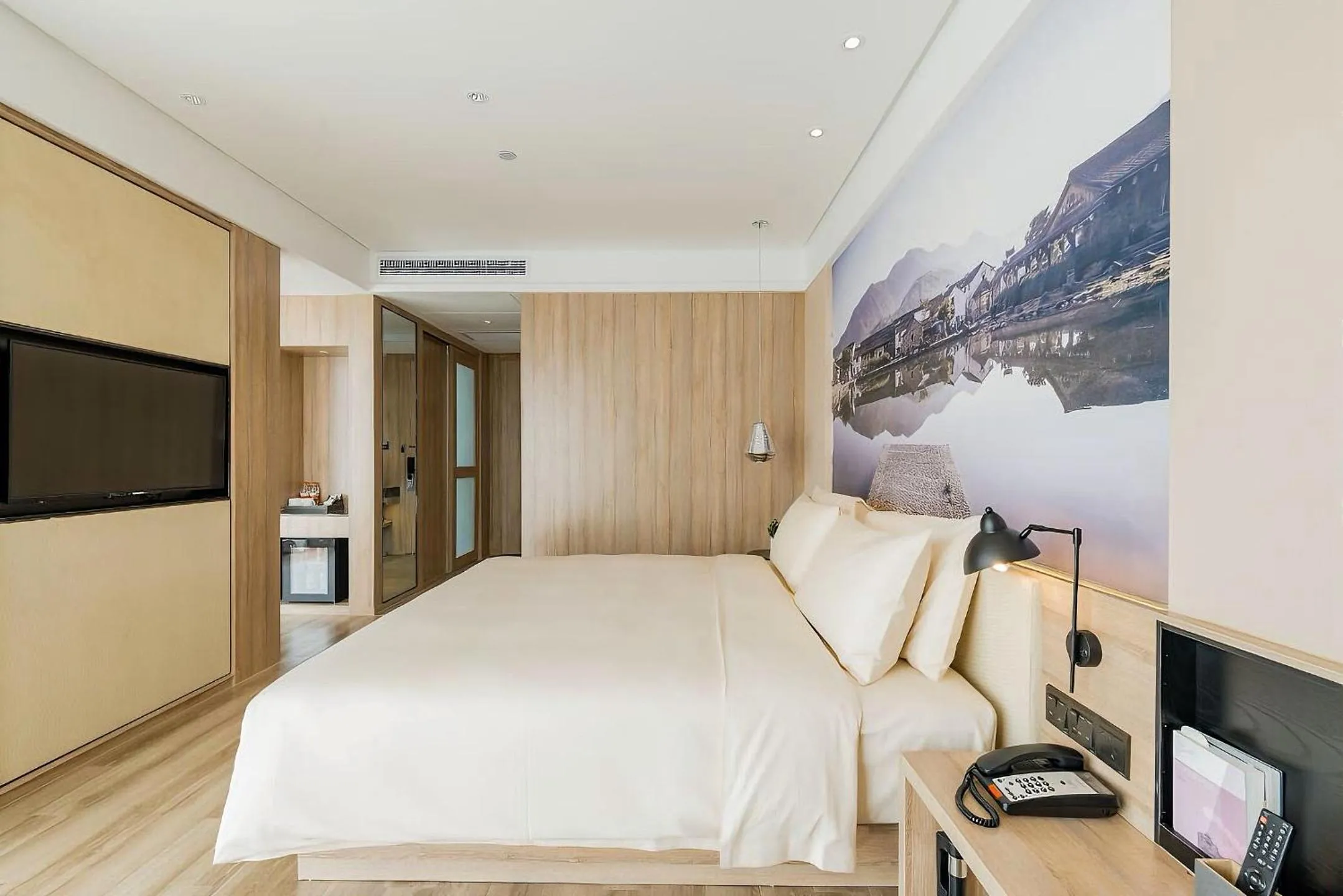 Photo of the whole room, Bed in Atour Hotel Hangzhou Future Technology City Haichuang Park