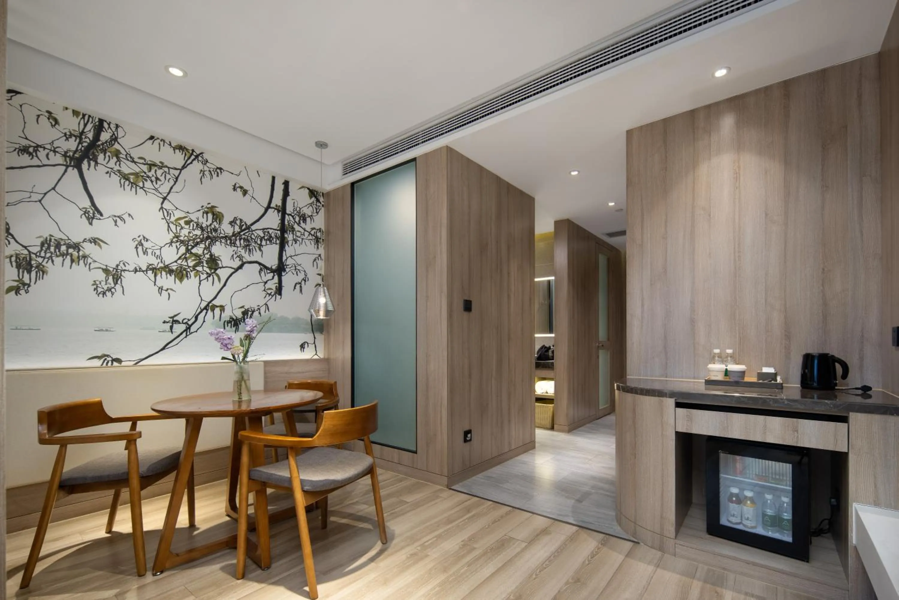 Coffee/tea facilities in Atour S Hotel Hangzhou Future Tech City