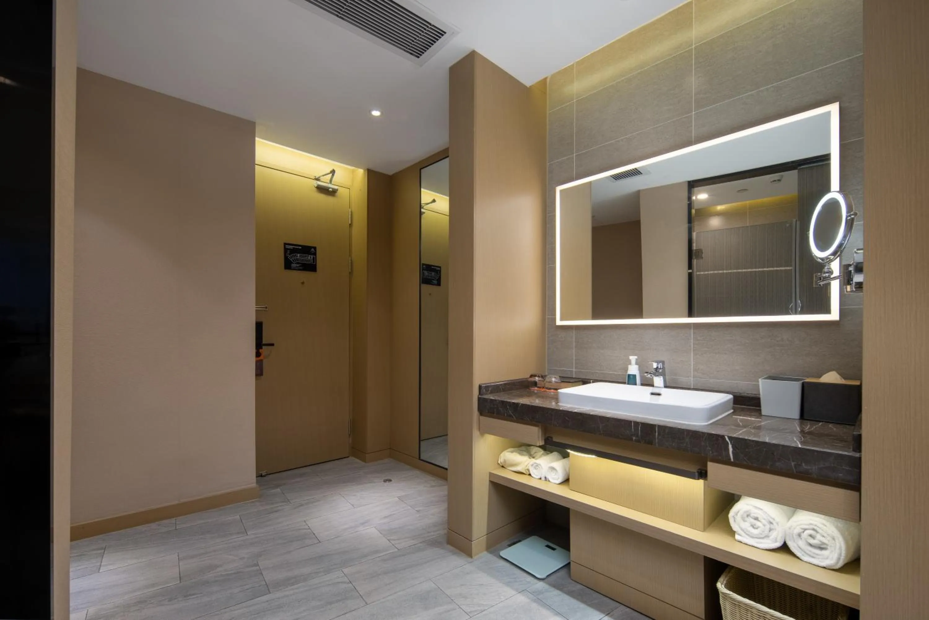 Bathroom in Atour S Hotel Hangzhou Future Tech City