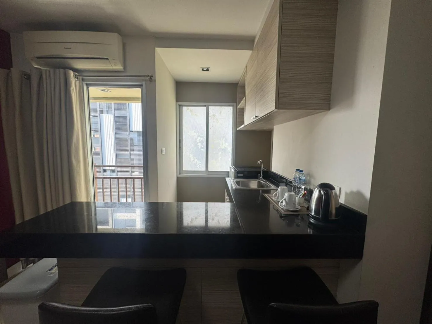 Dining area in Palette Bella B All Suites Bangkok Hotel