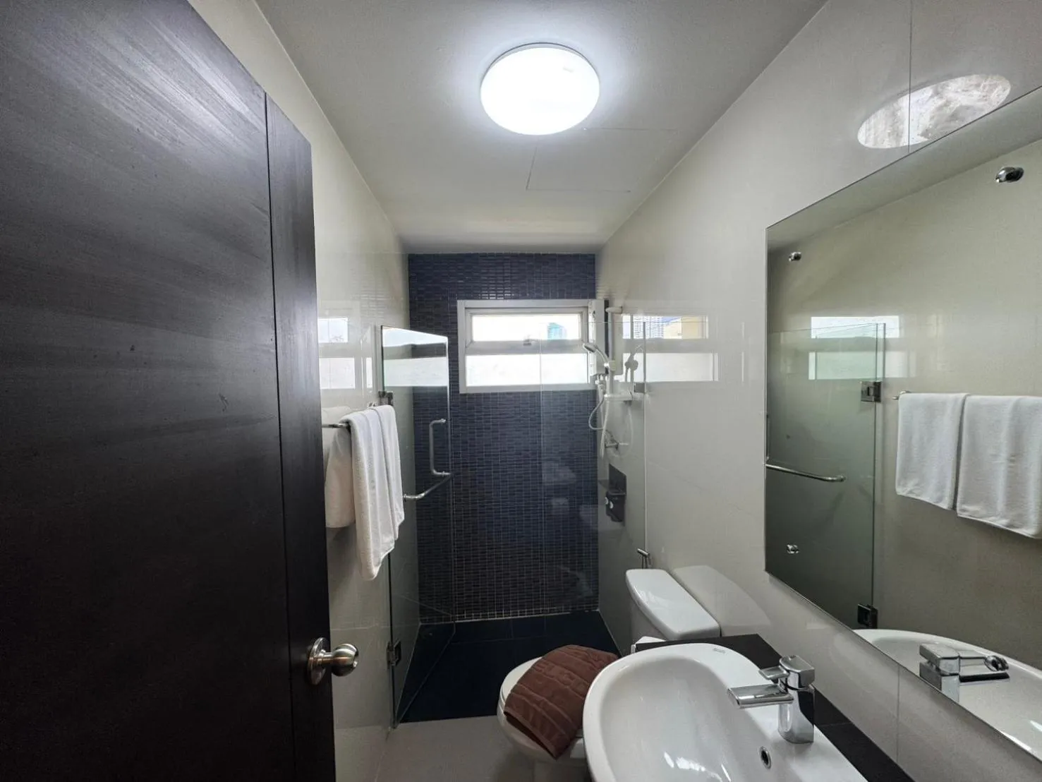 Bathroom in Palette Bella B All Suites Bangkok Hotel