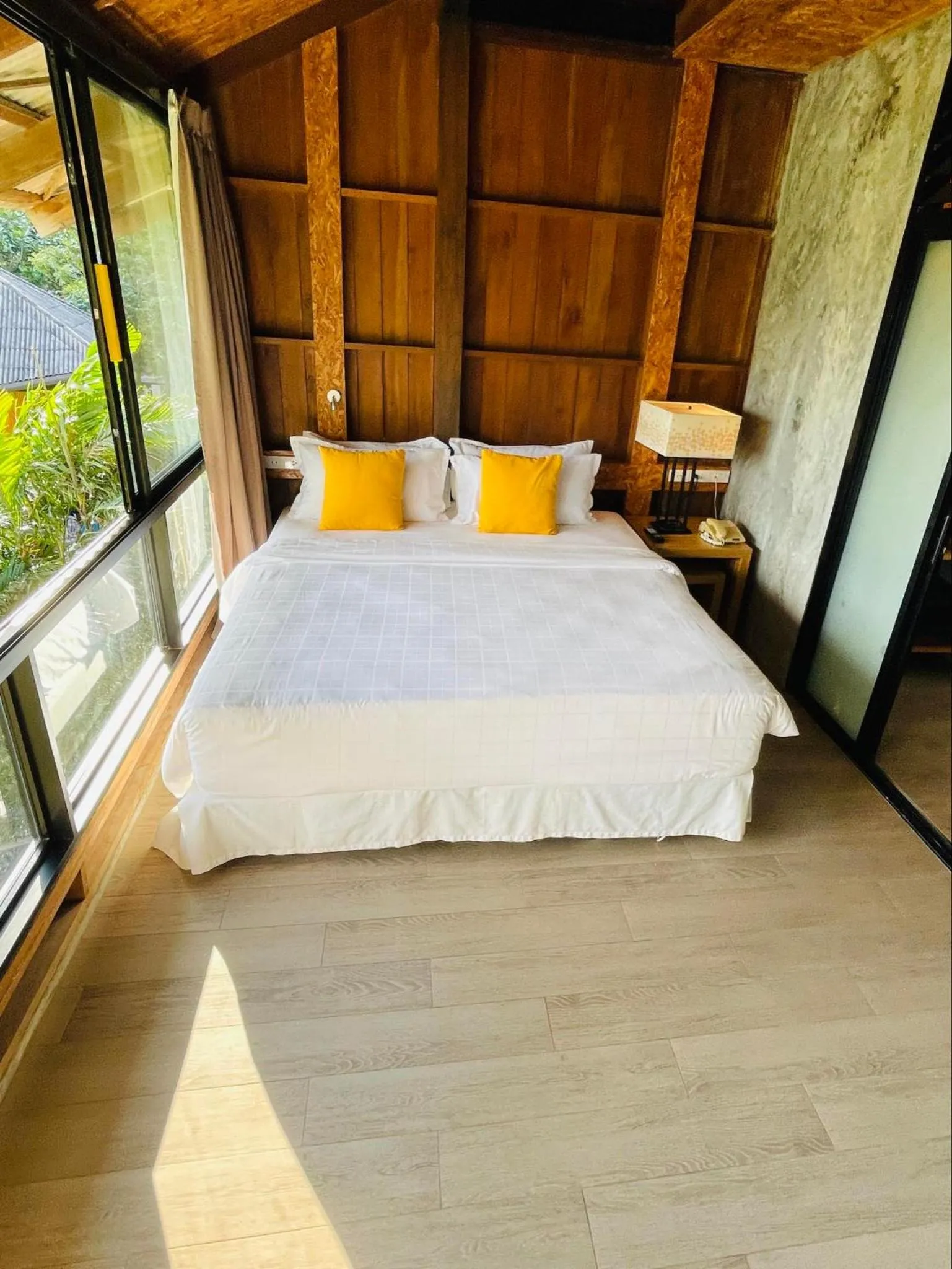 Bed in Tinidee Hideaway Tonsai Beach Krabi