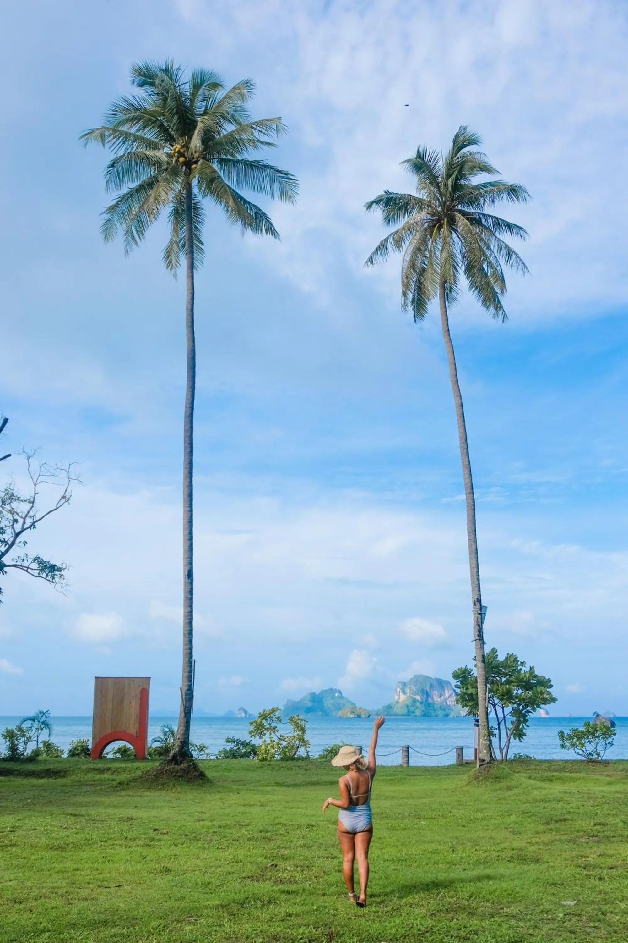 Nearby landmark in Tinidee Hideaway Tonsai Beach Krabi