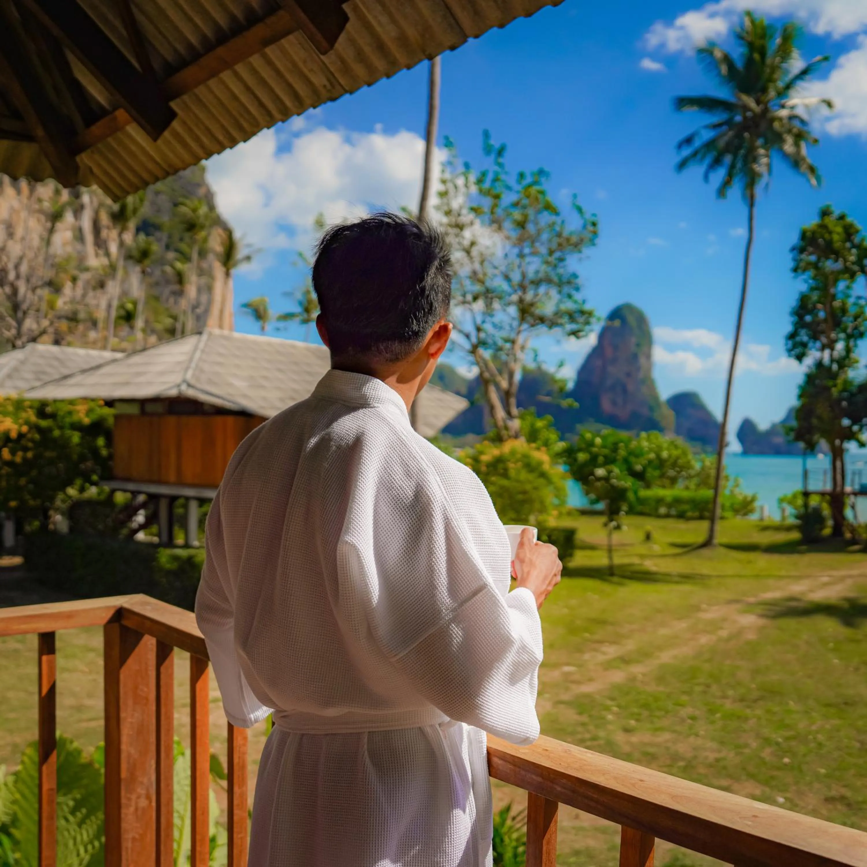 Nearby landmark in Tinidee Hideaway Tonsai Beach Krabi