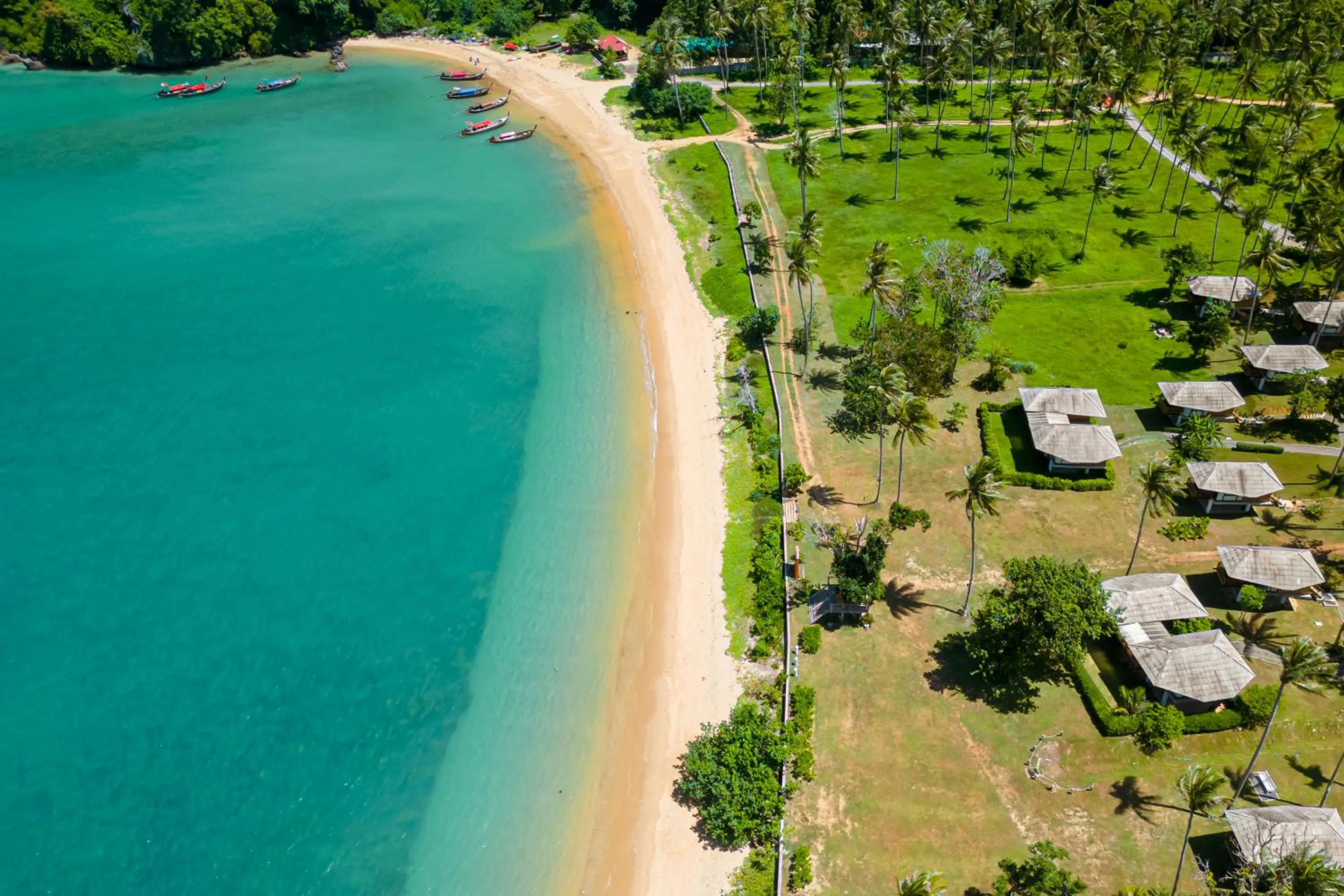 Nearby landmark in Tinidee Hideaway Tonsai Beach Krabi