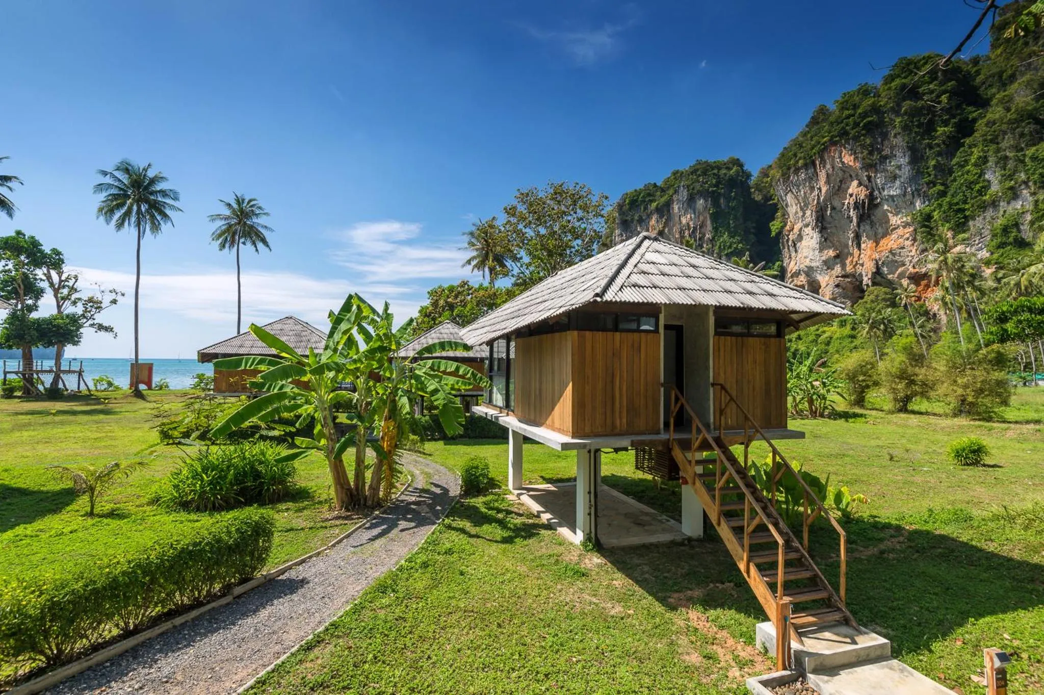 Property building in Tinidee Hideaway Tonsai Beach Krabi