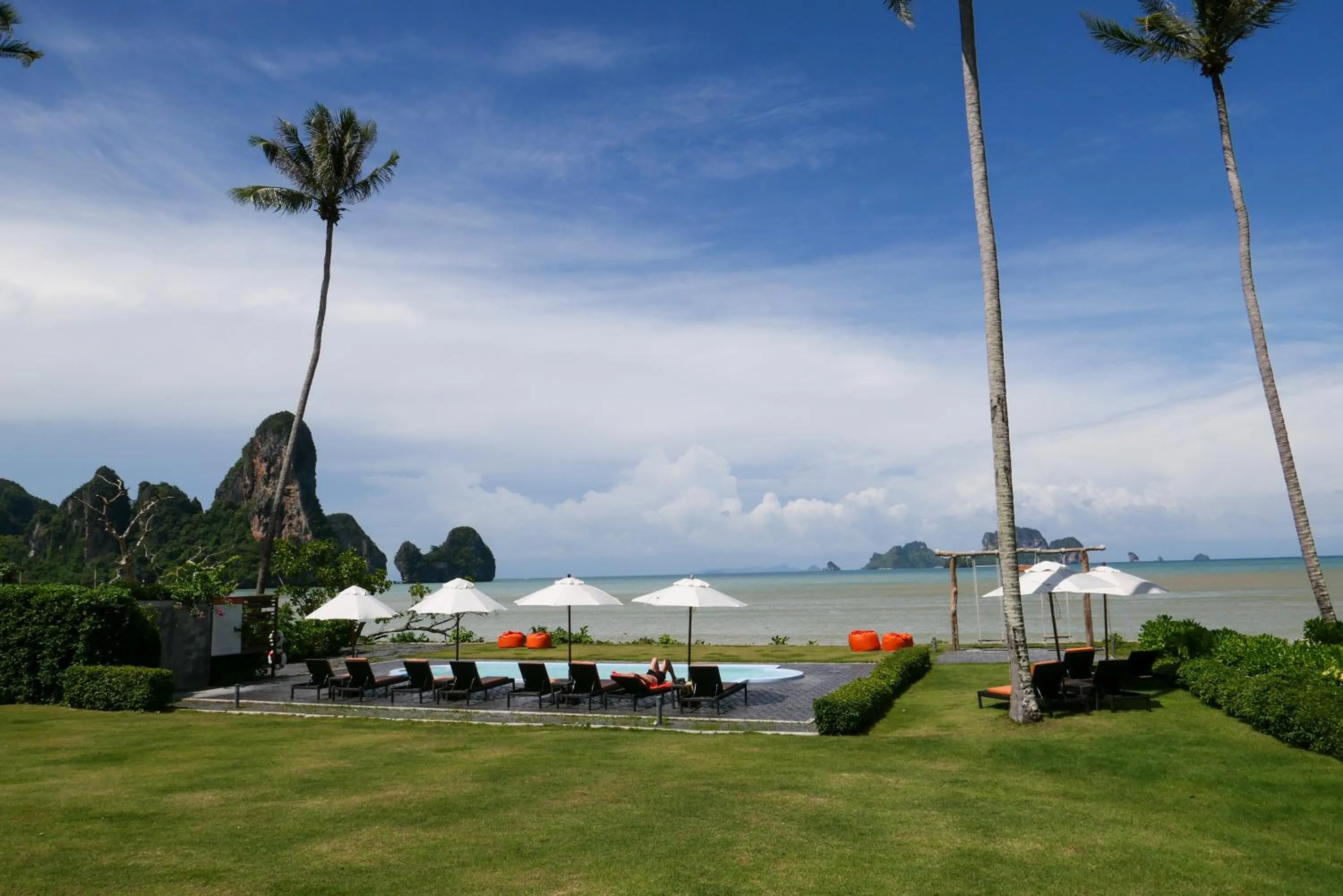 Nearby landmark in Tinidee Hideaway Tonsai Beach Krabi