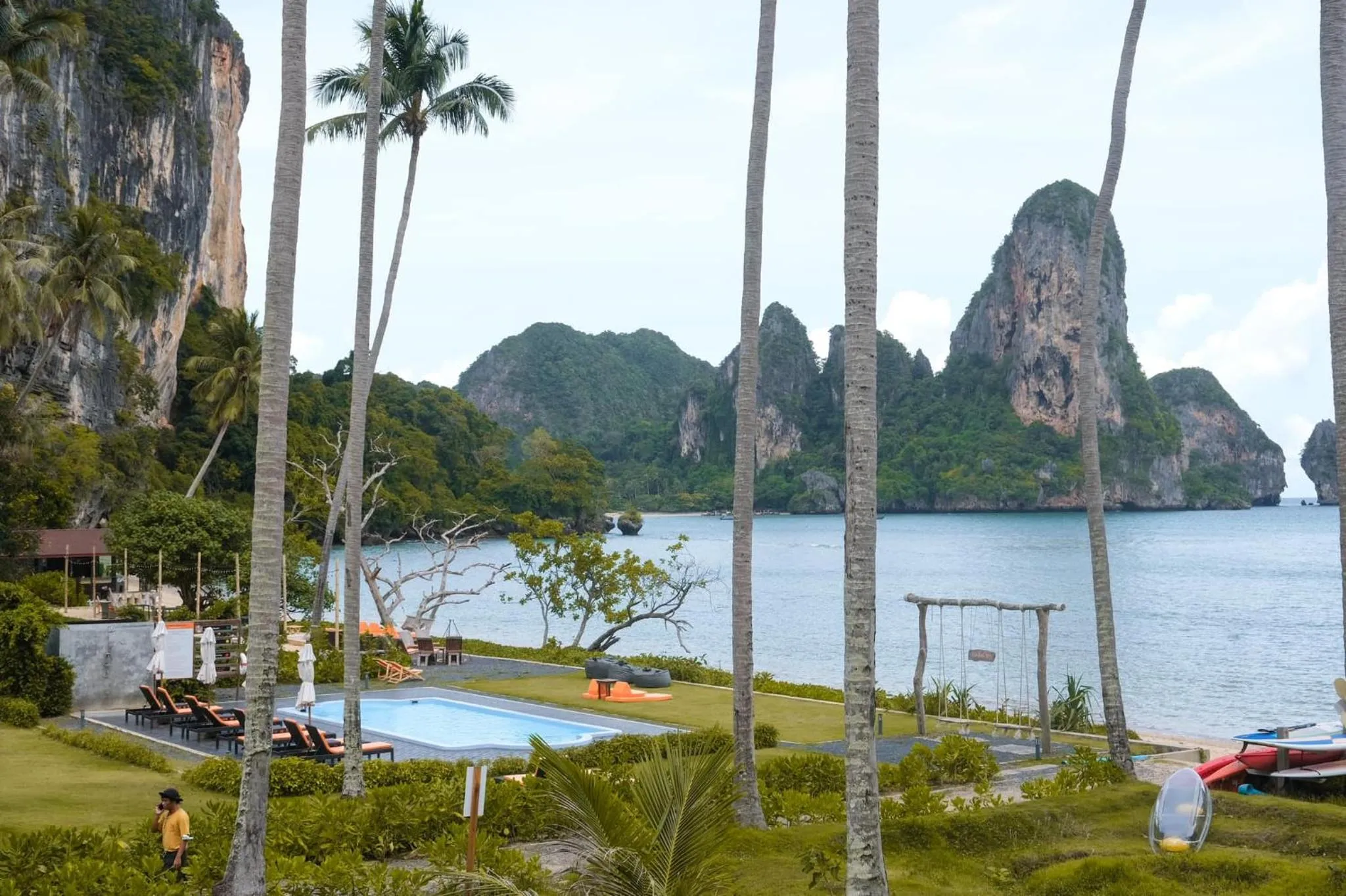 Swimming pool in Tinidee Hideaway Tonsai Beach Krabi