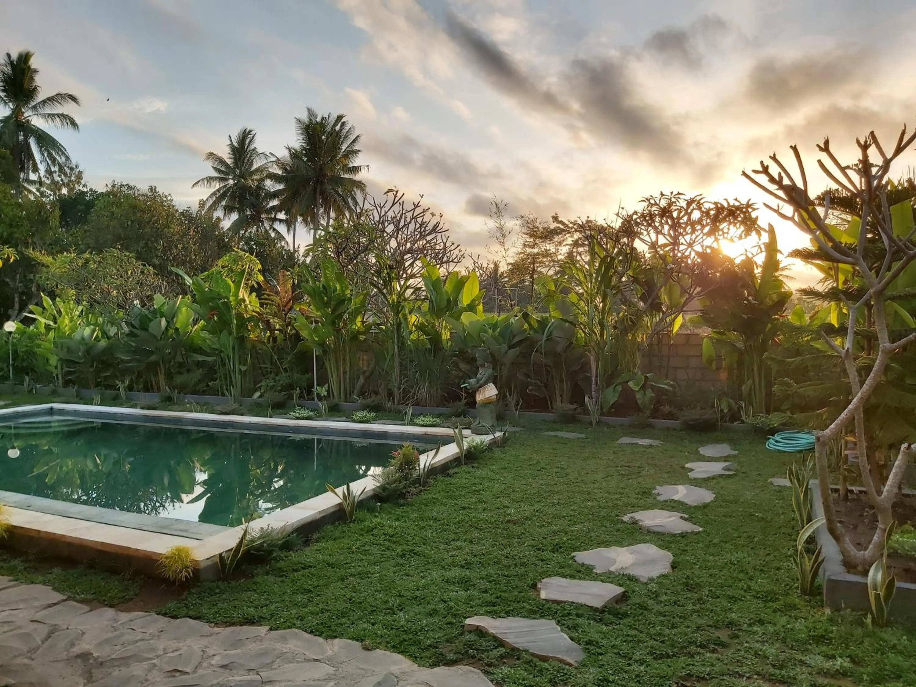 Garden view in Ayuna Family Ubud