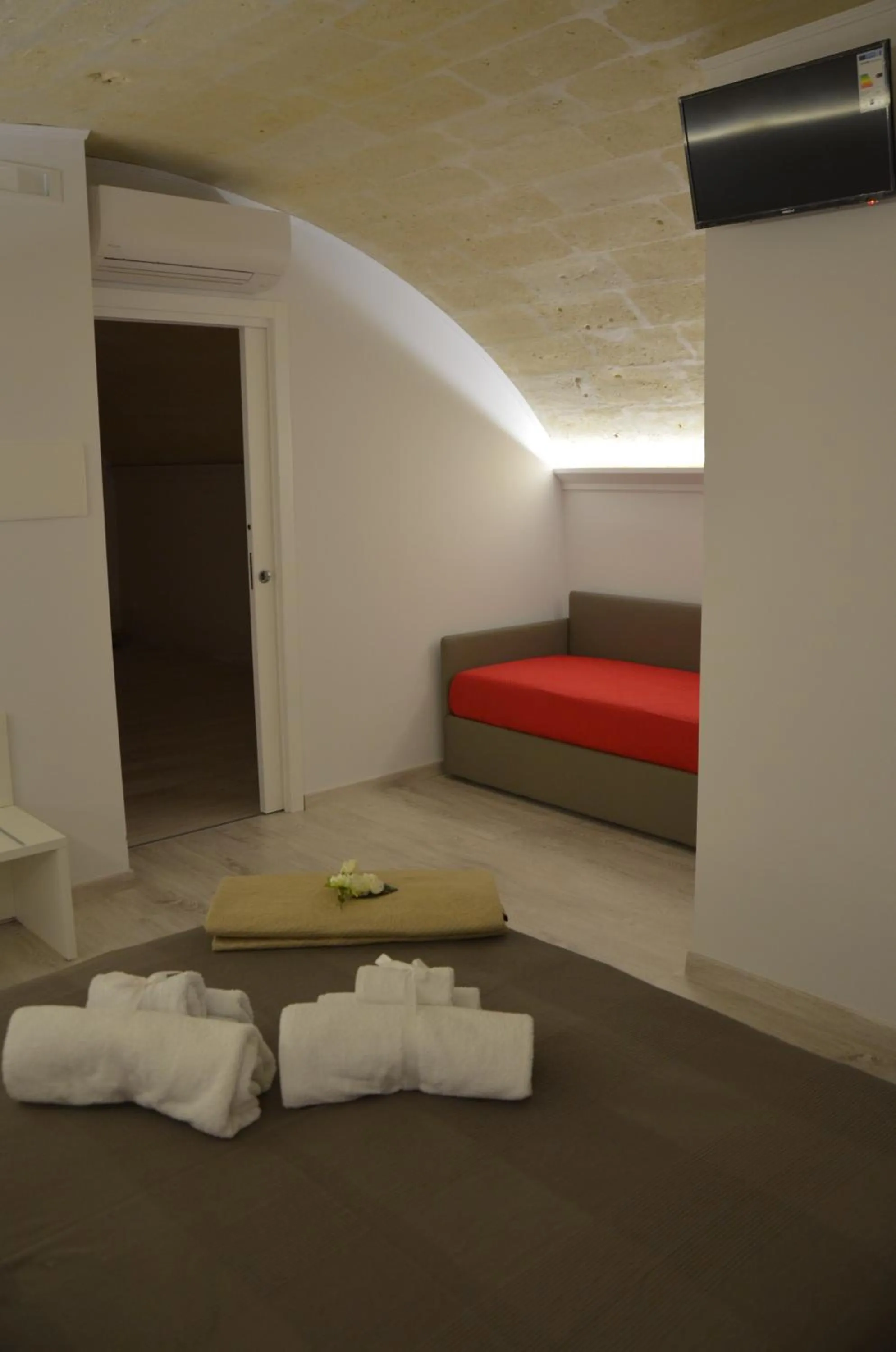 Bedroom, Bed in In & Out Matera
