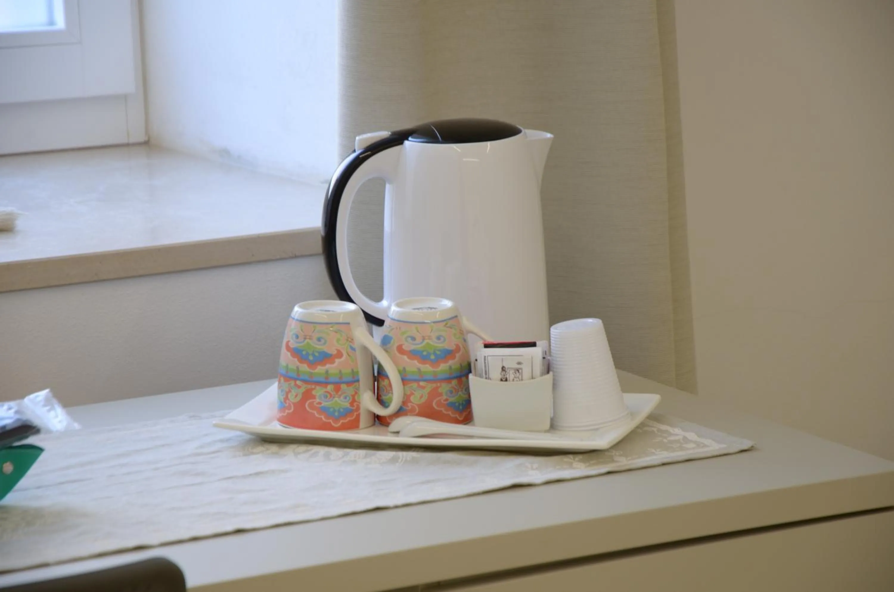 Coffee/tea facilities in In & Out Matera